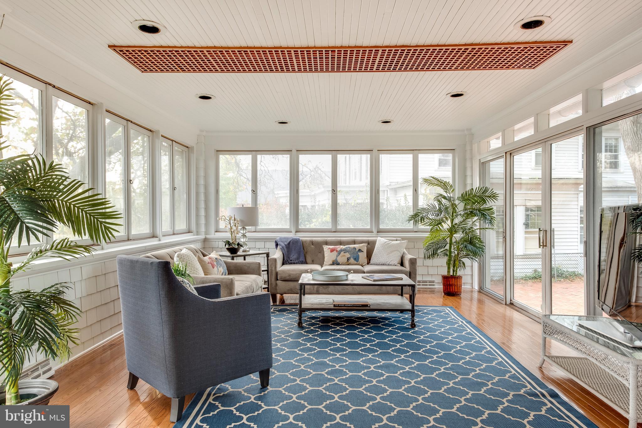 HISTORIC DISTRICT - Residential