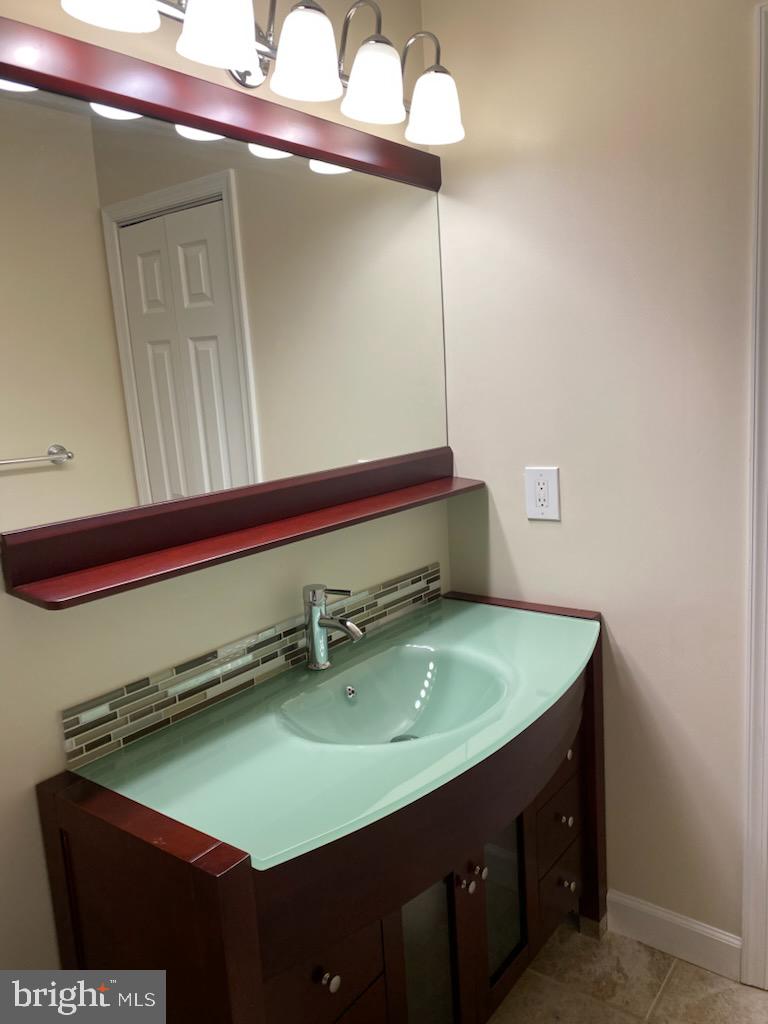 STERLING  PARK - Residential Lease