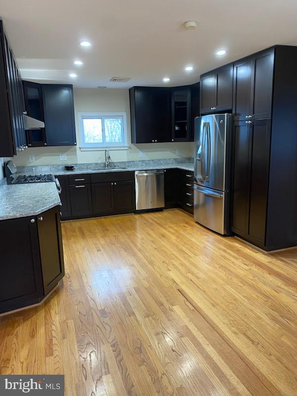 STERLING  PARK - Residential Lease