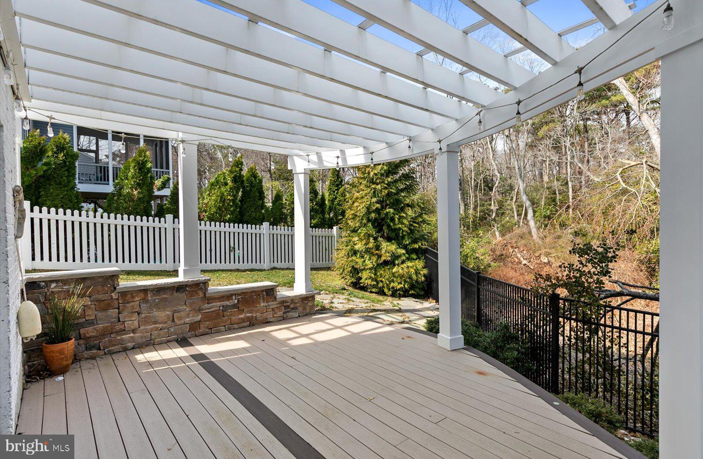 GRANDE AT CANAL POINTE - Residential