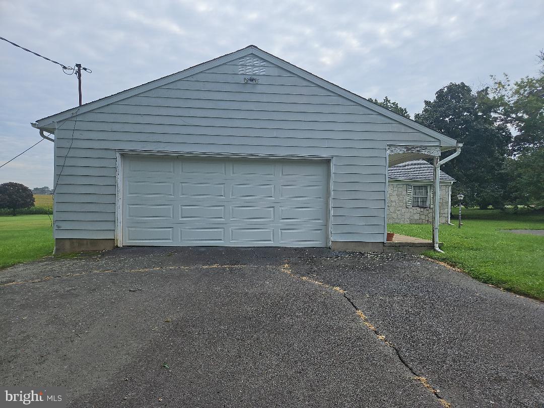 139 E OLD YORK ROAD
