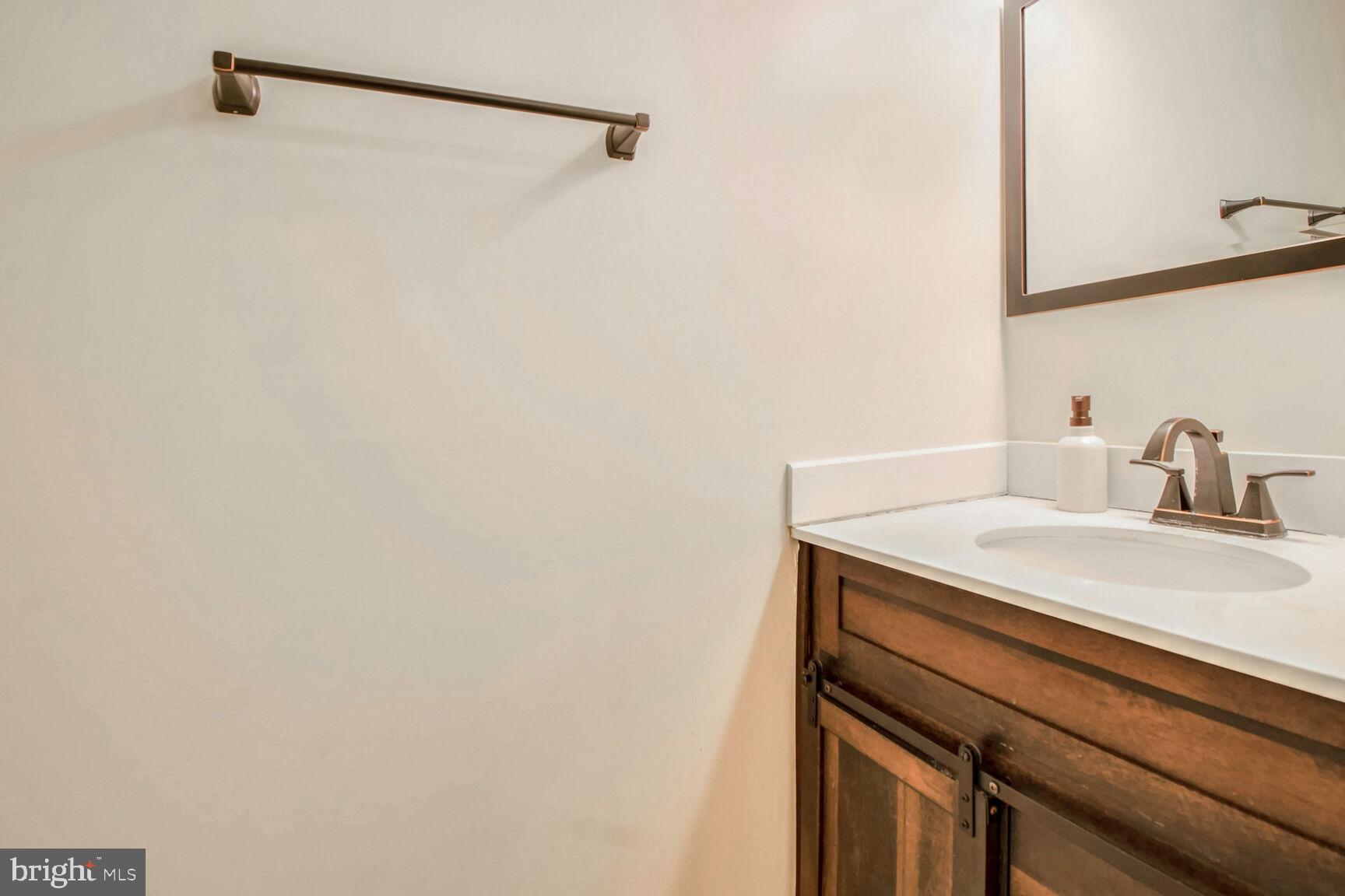 RESTON - Residential Lease