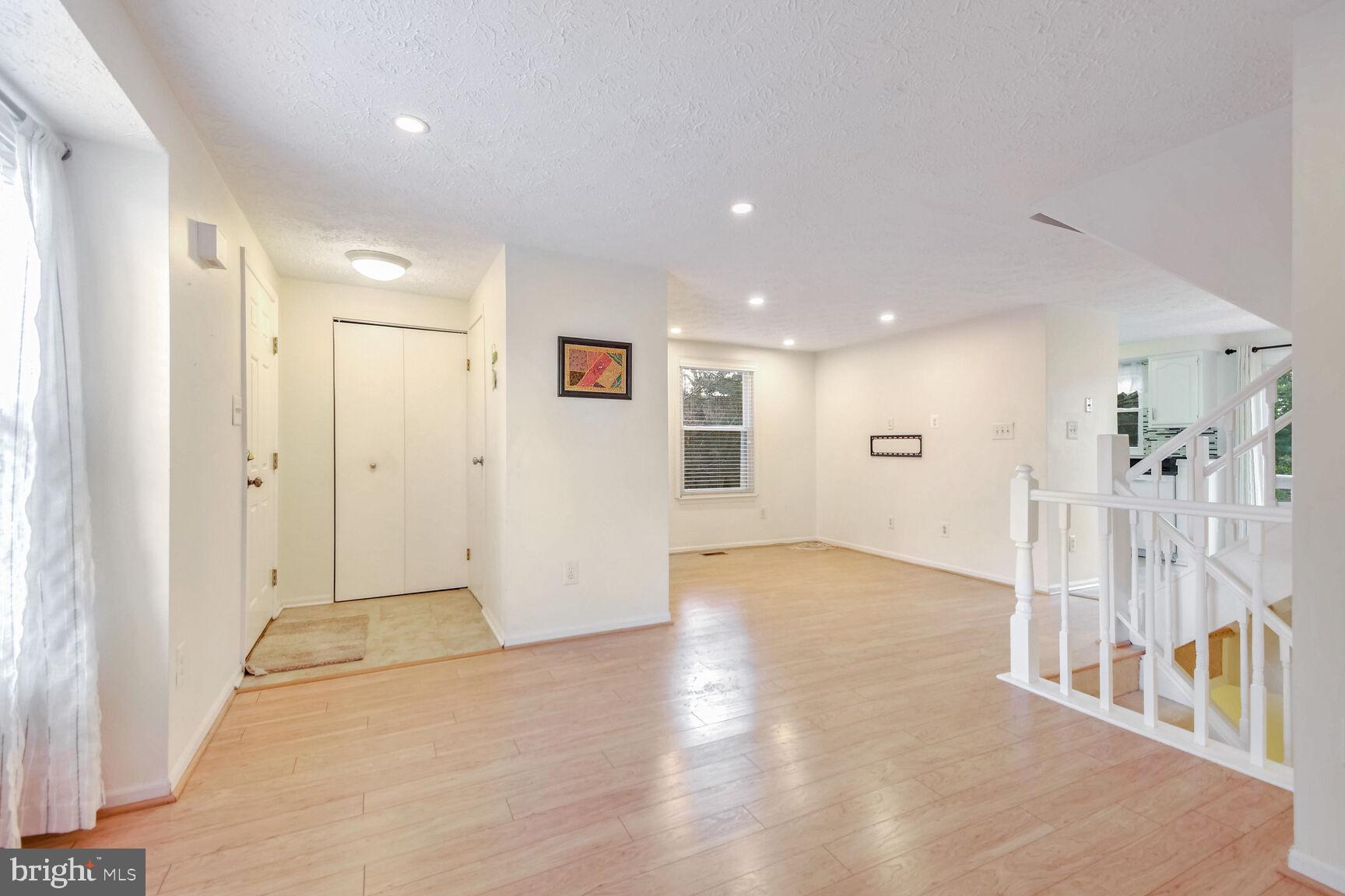 RESTON - Residential Lease