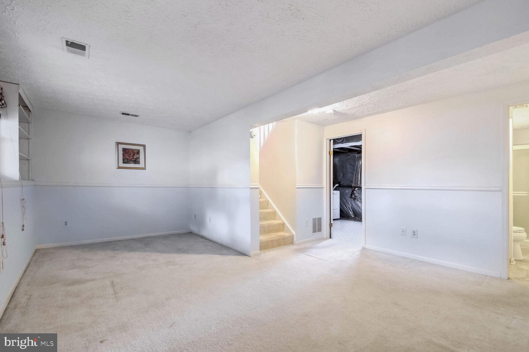 RESTON - Residential Lease