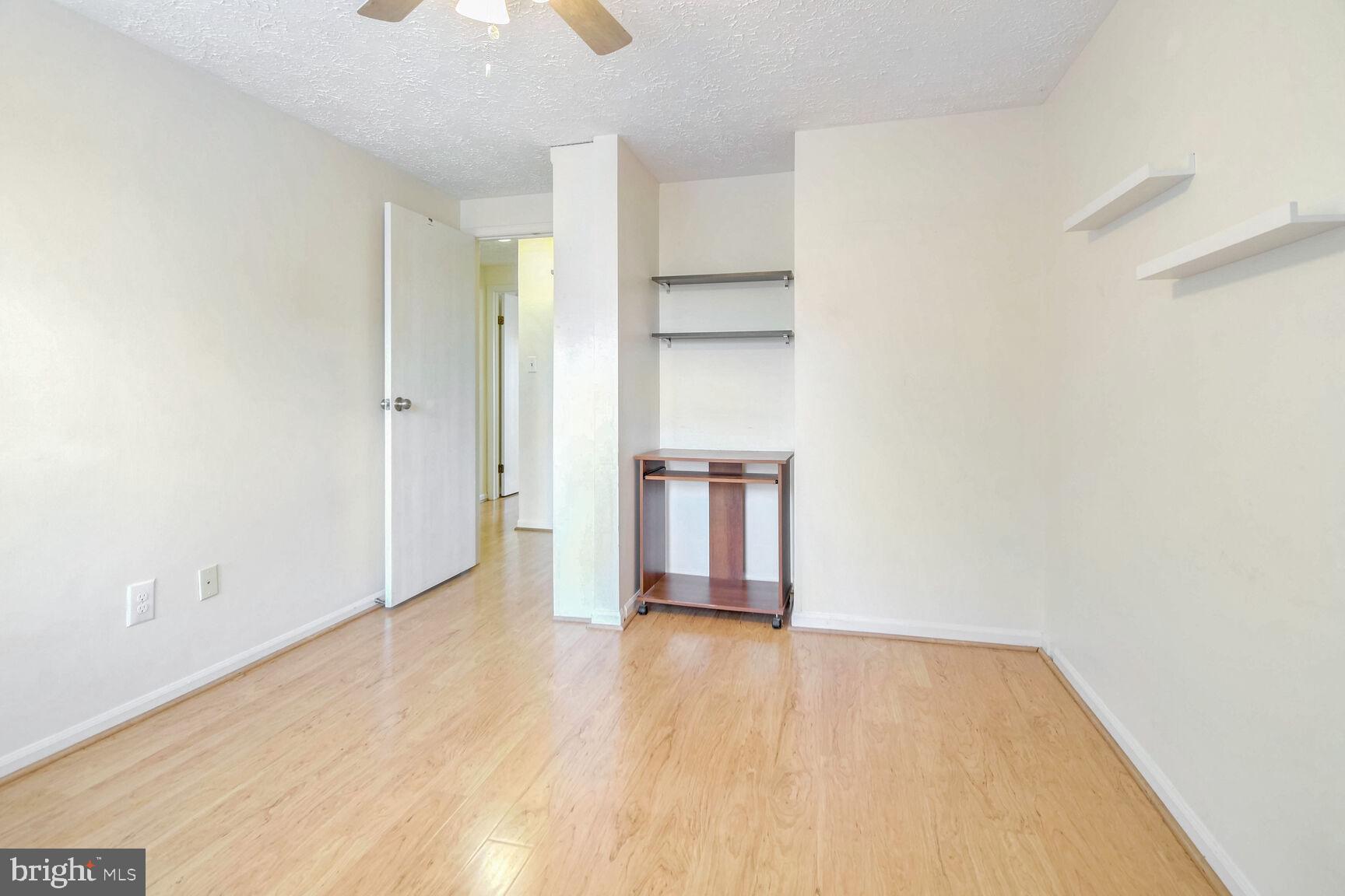 RESTON - Residential Lease