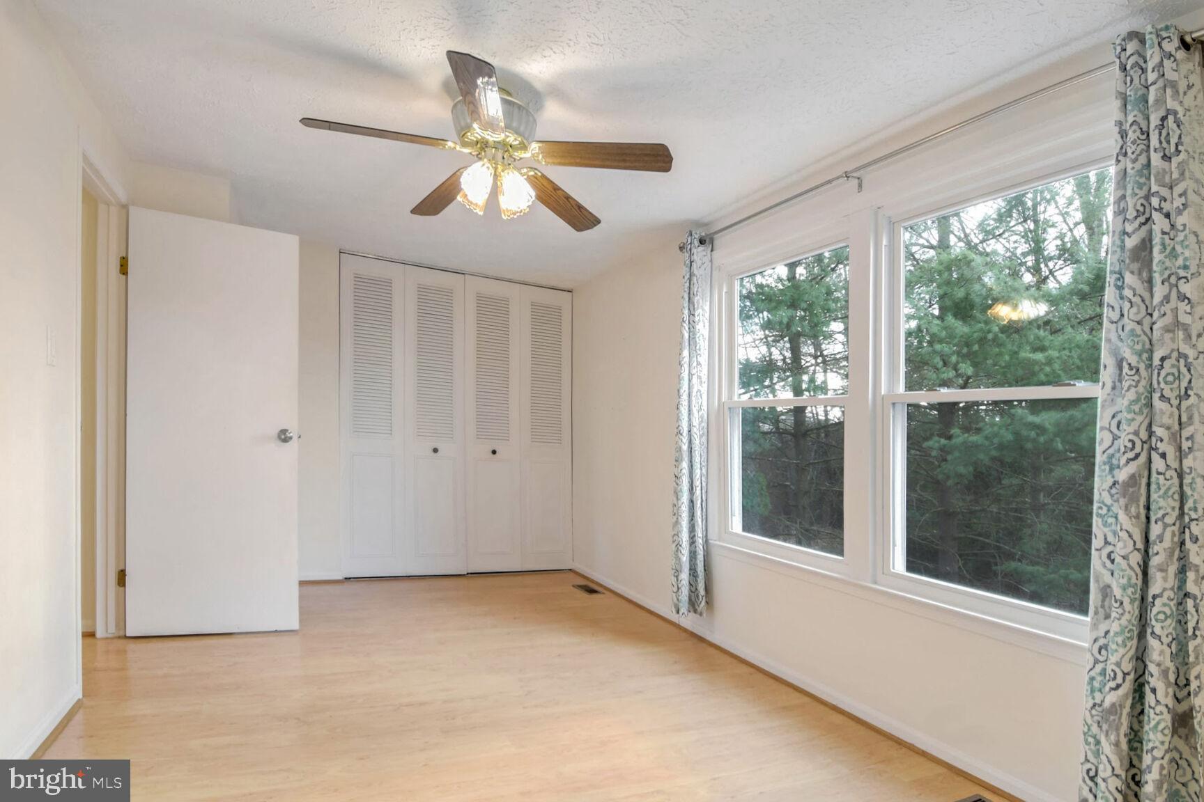 RESTON - Residential Lease