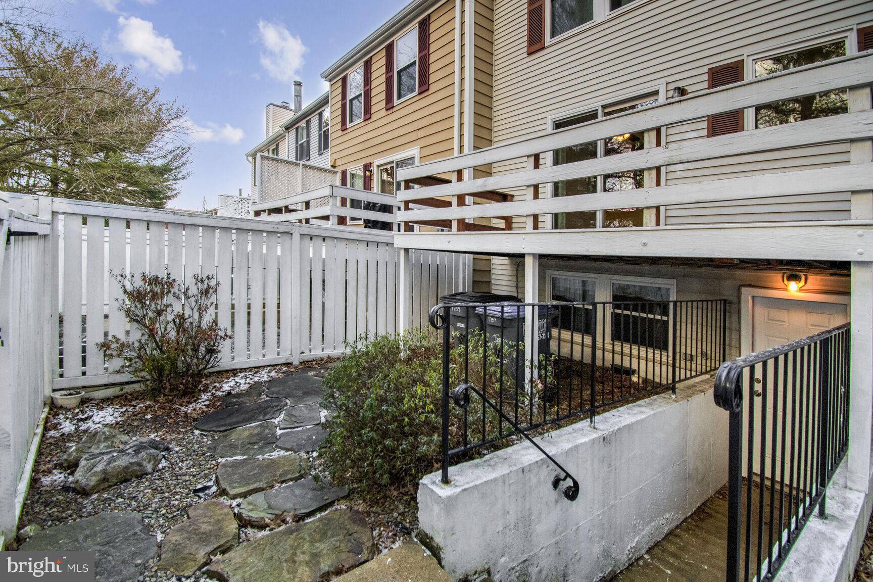 RESTON - Residential Lease