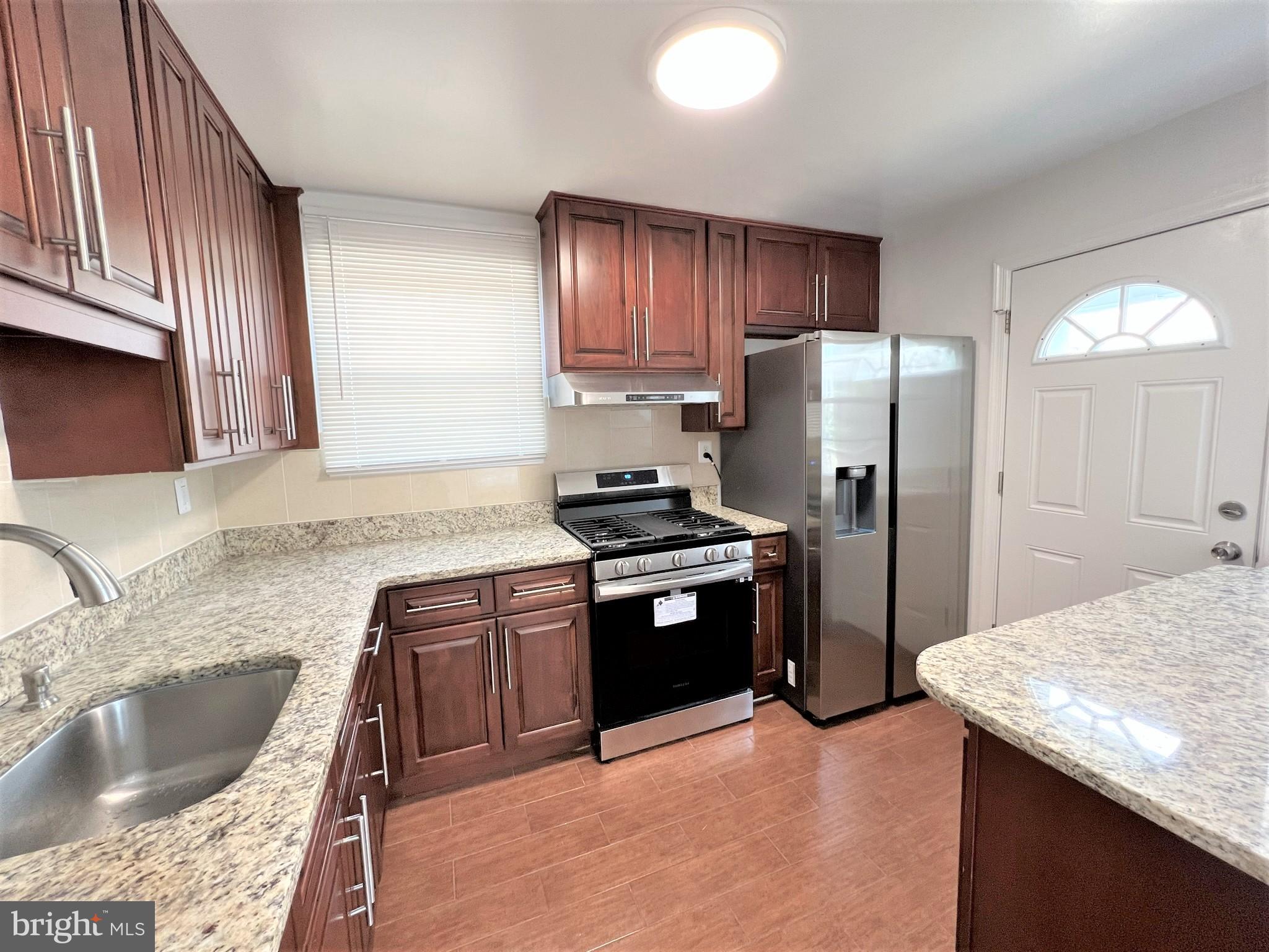 CAMERON HOMES - Residential Lease