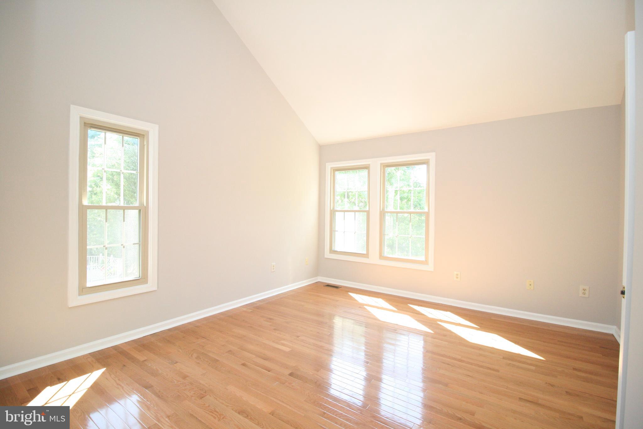 TRAVILAH CREST - Residential Lease