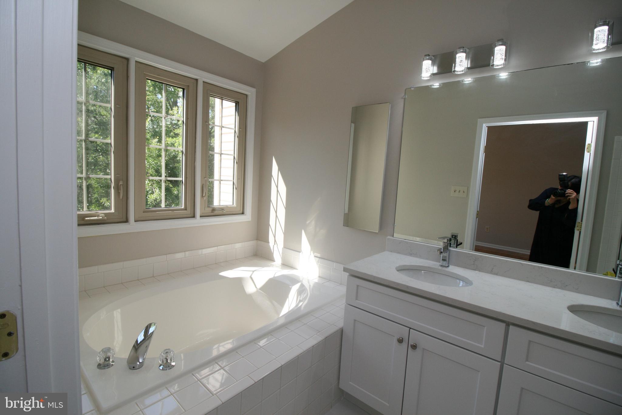 TRAVILAH CREST - Residential Lease