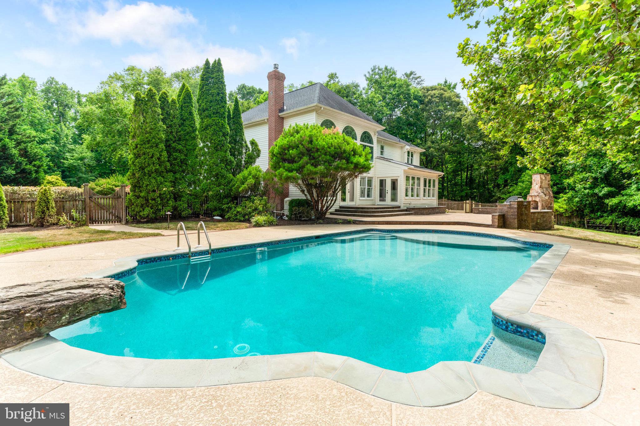 ANNAPOLIS PRESERVE - Residential