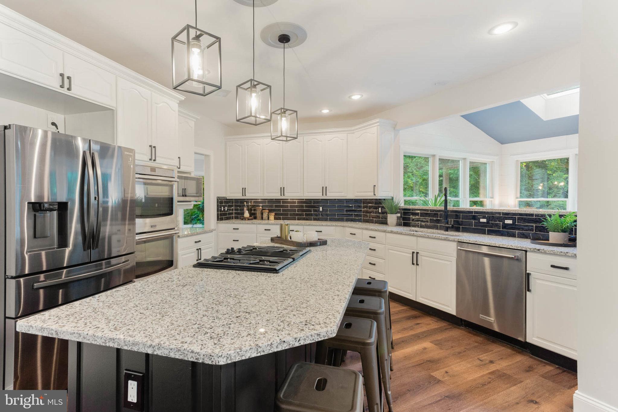 ANNAPOLIS PRESERVE - Residential