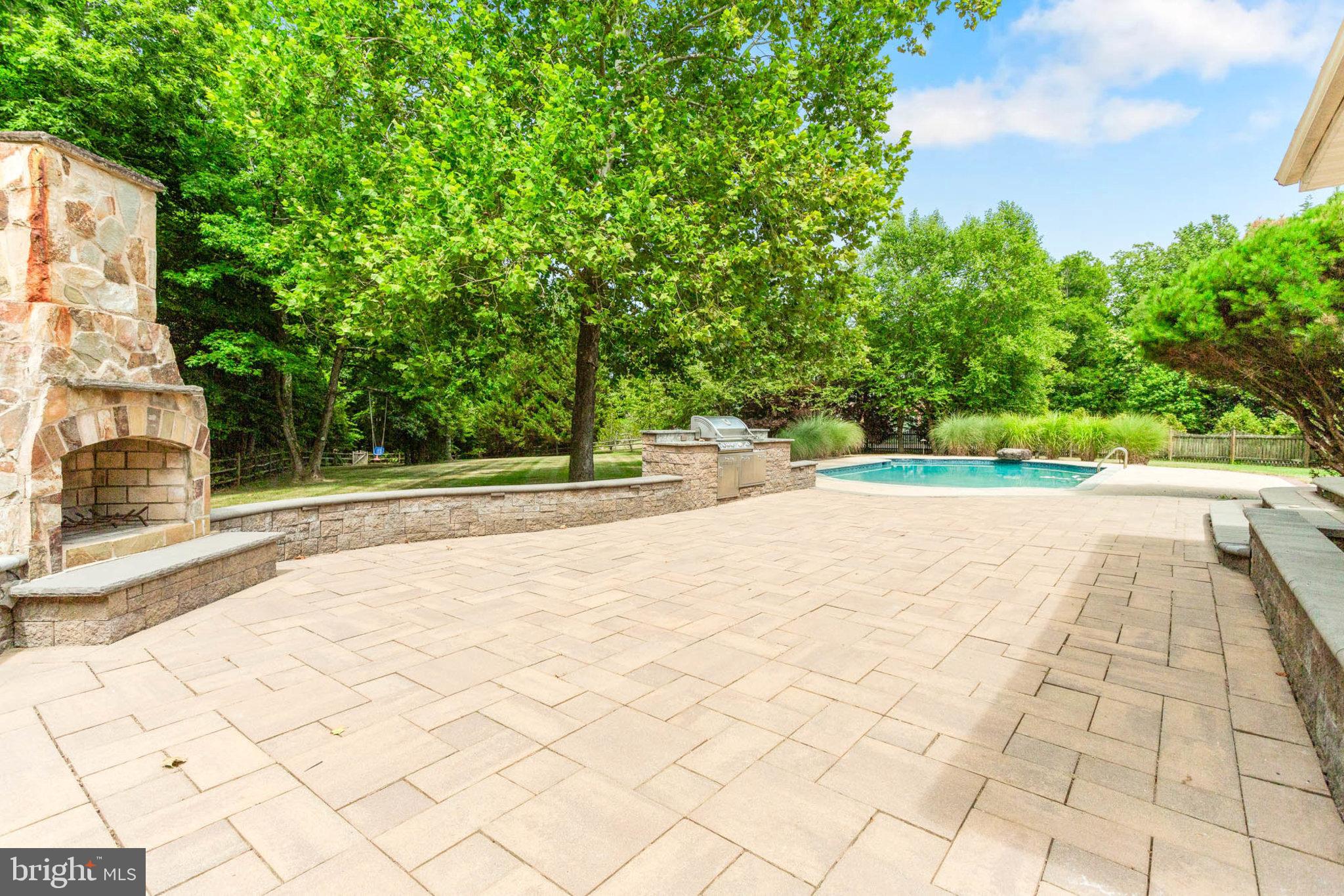 ANNAPOLIS PRESERVE - Residential