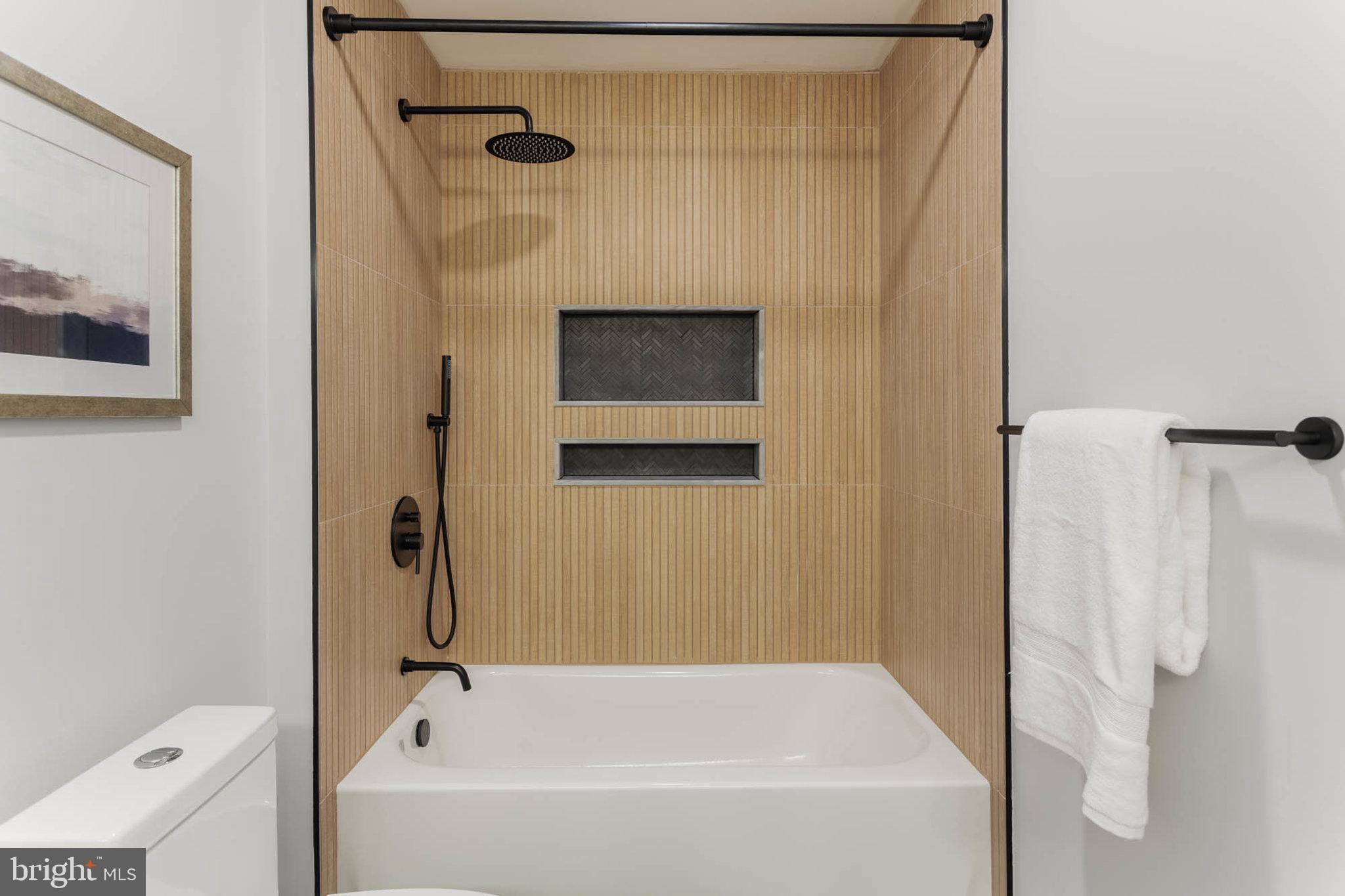 ANNAPOLIS PRESERVE - Residential