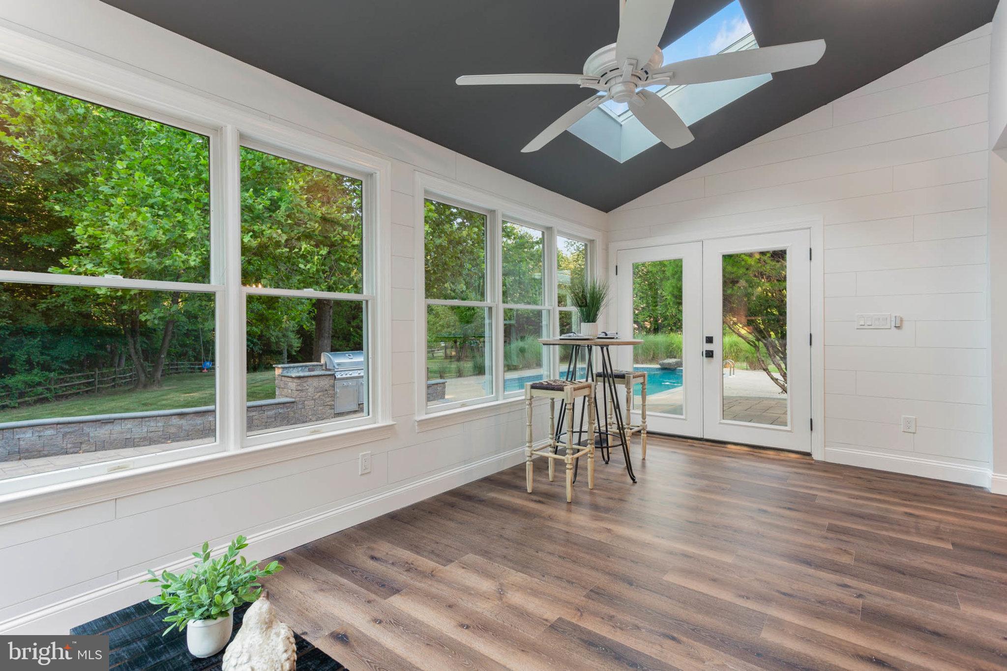 ANNAPOLIS PRESERVE - Residential