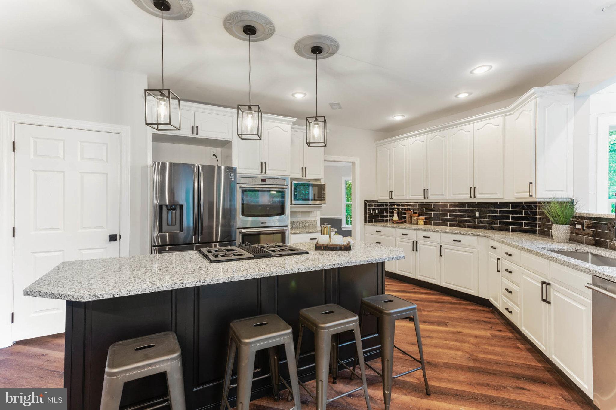 ANNAPOLIS PRESERVE - Residential