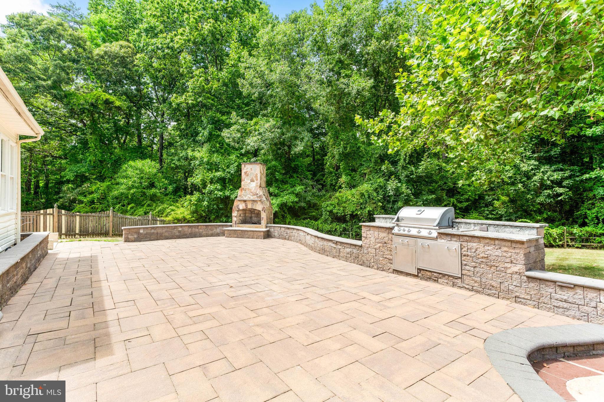 ANNAPOLIS PRESERVE - Residential