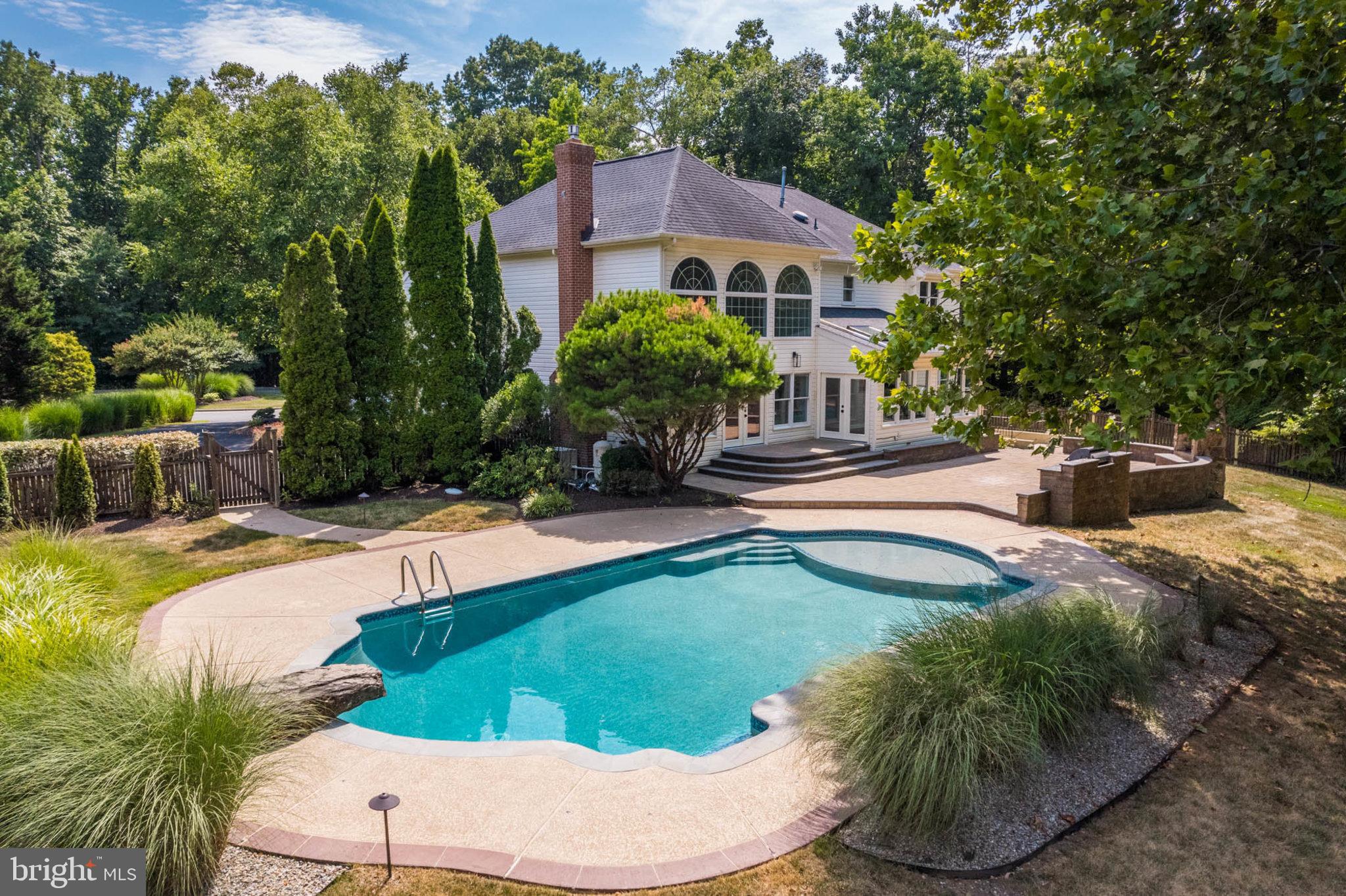 ANNAPOLIS PRESERVE - Residential