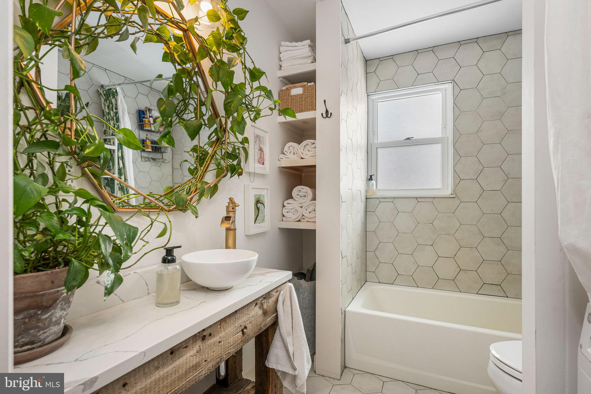 COATESVILLE - Residential