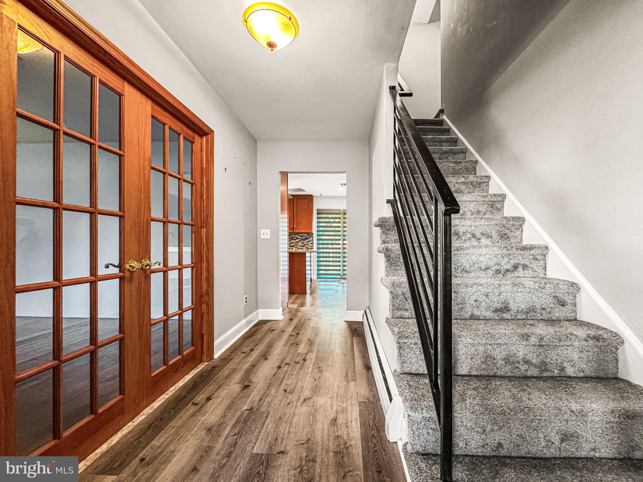 KING OF PRUSSIA - Residential Lease