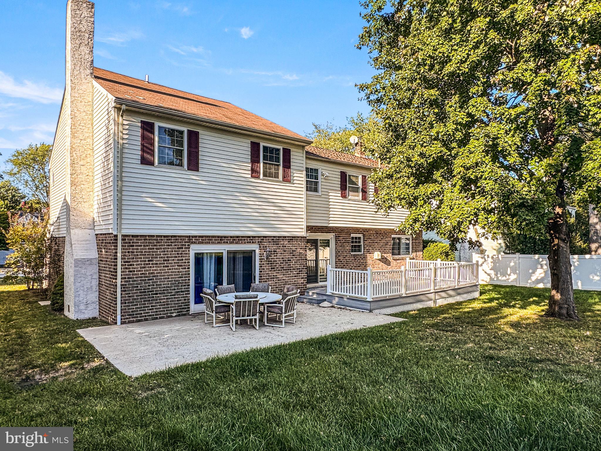 KING OF PRUSSIA - Residential Lease