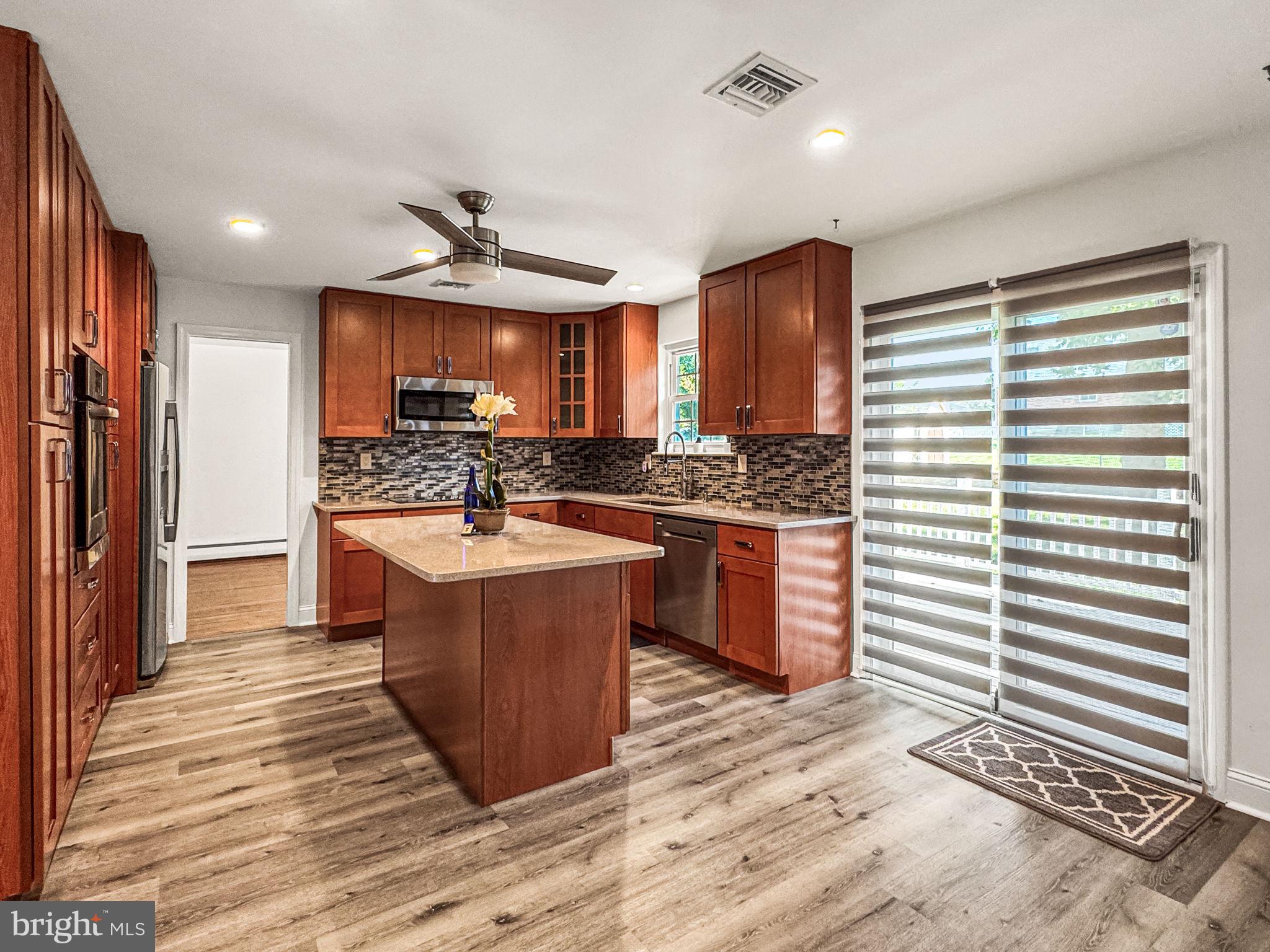 KING OF PRUSSIA - Residential Lease