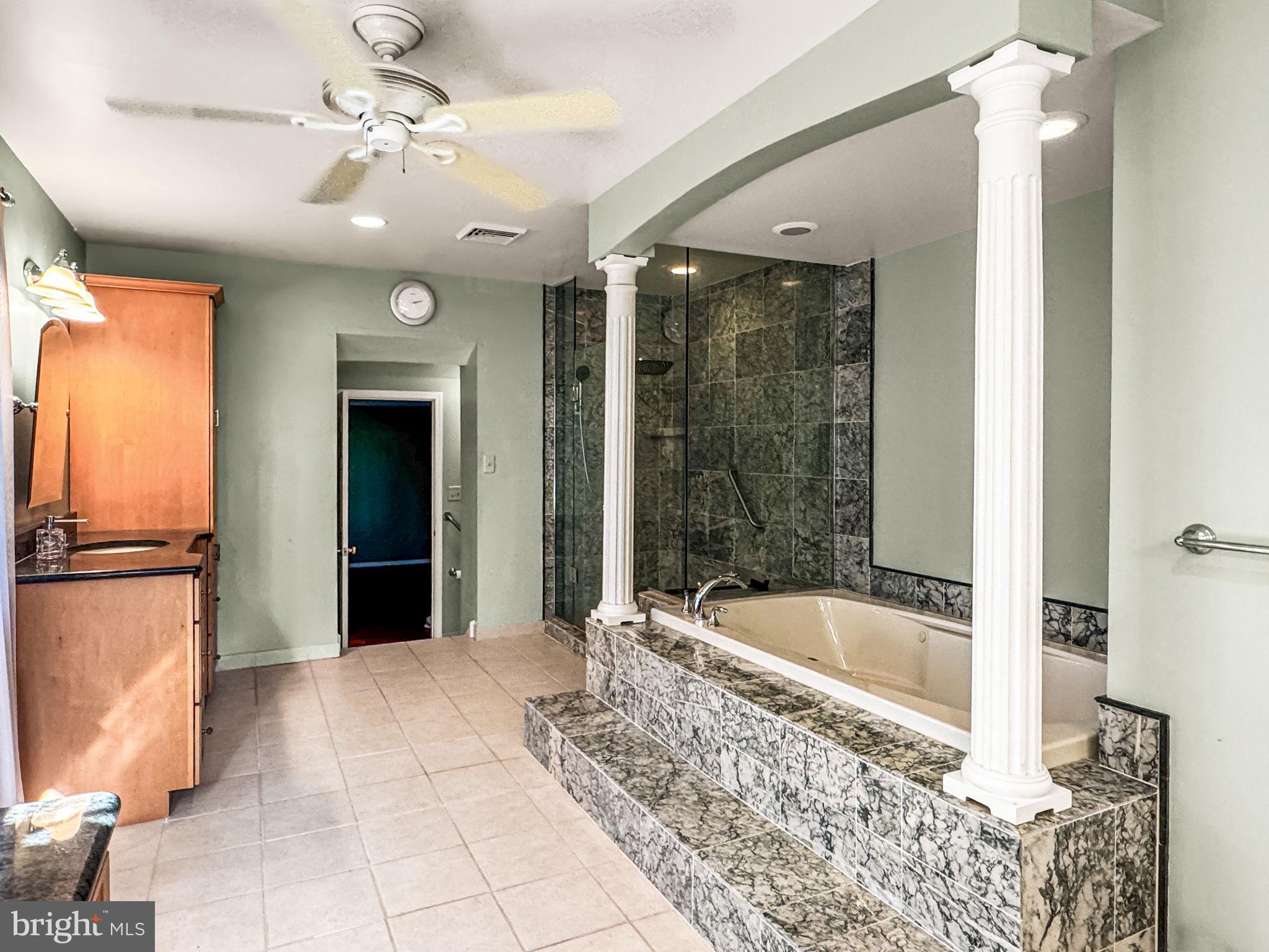 KING OF PRUSSIA - Residential Lease