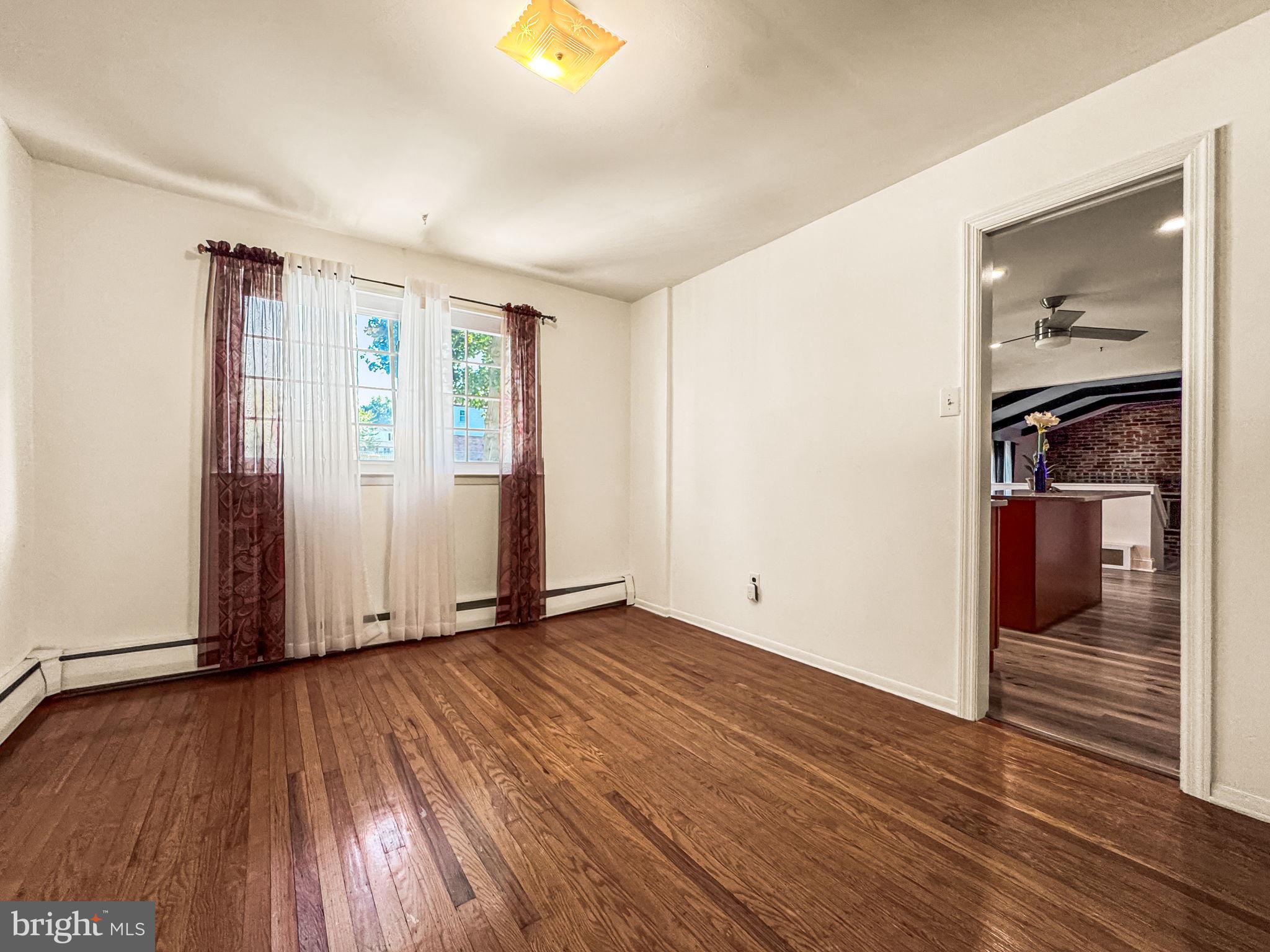 KING OF PRUSSIA - Residential Lease