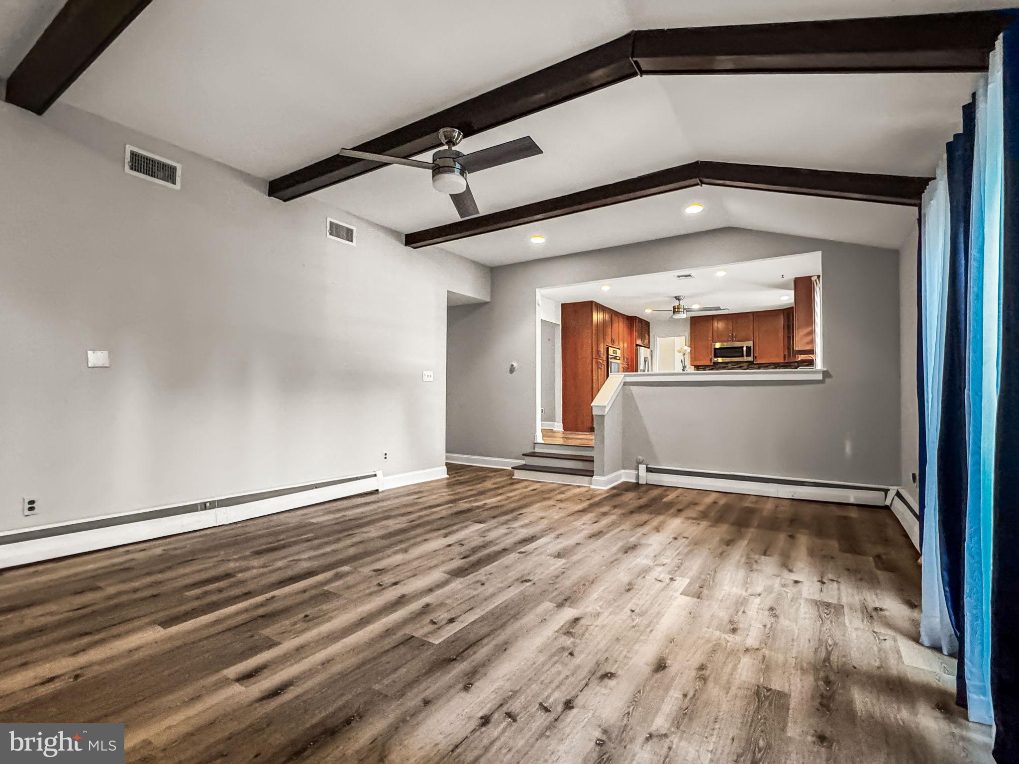 KING OF PRUSSIA - Residential Lease