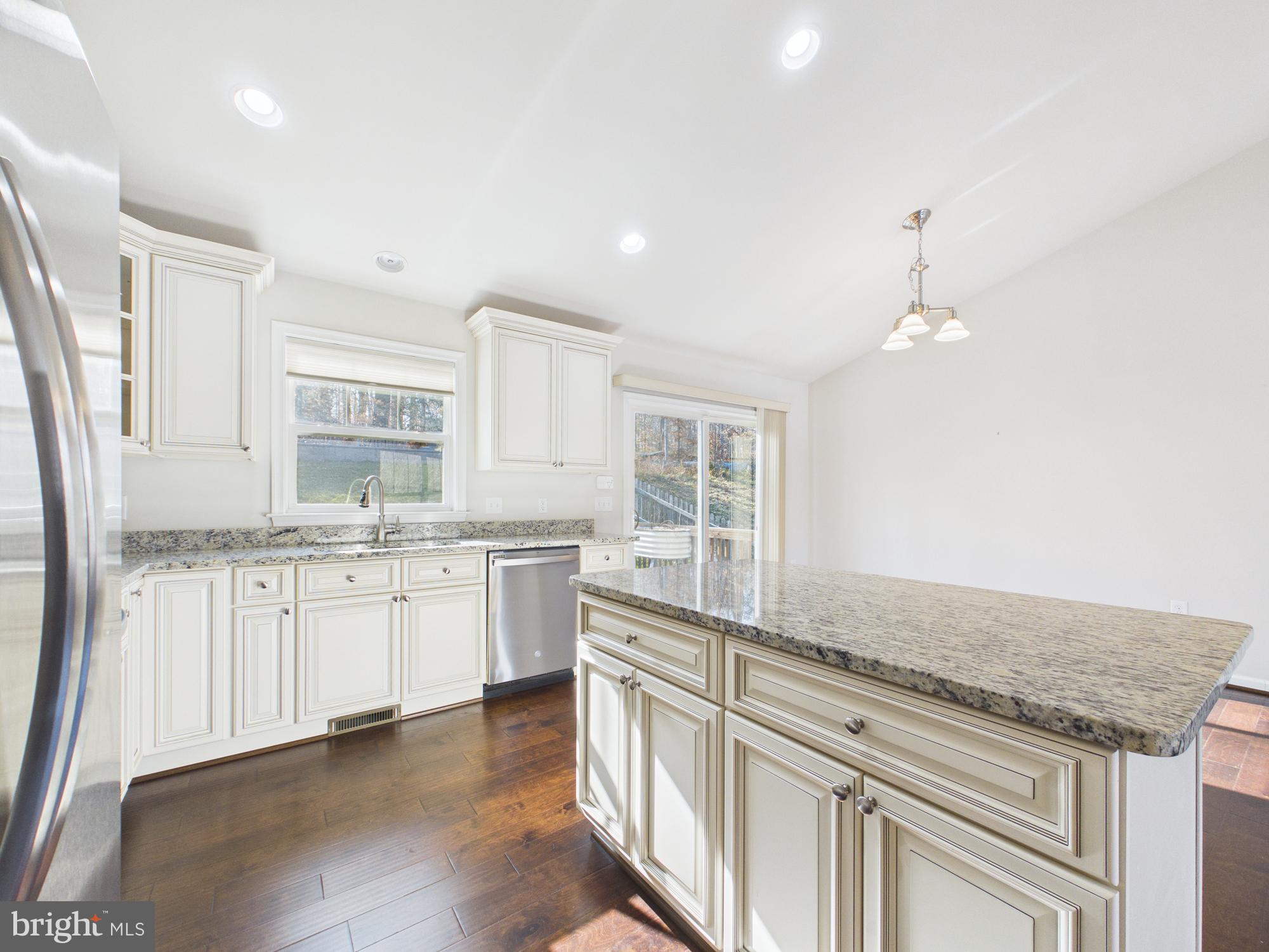 ARGYLE HILLS - Residential