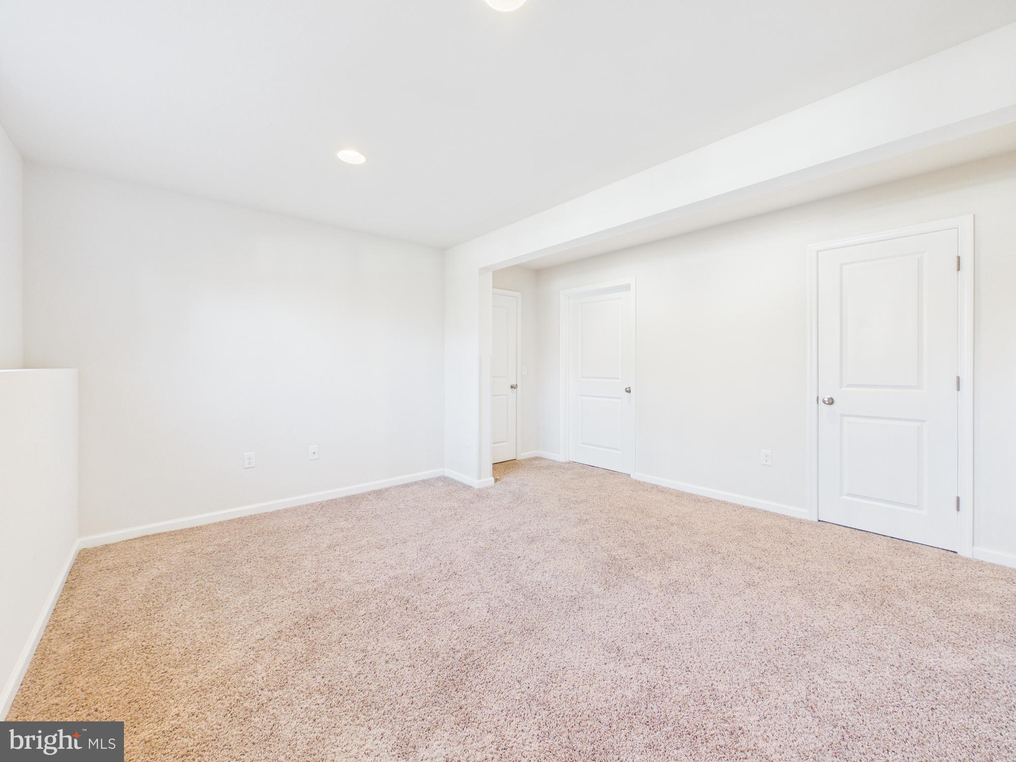 ARGYLE HILLS - Residential