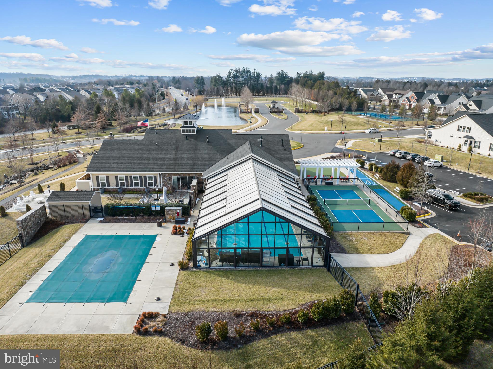 REGENCY AT CREEKSIDE - Residential