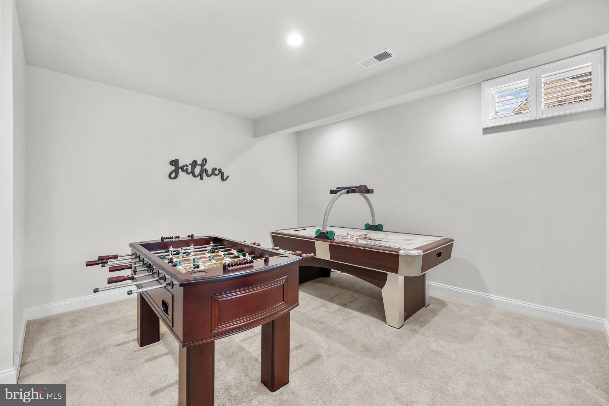 REGENCY AT CREEKSIDE - Residential