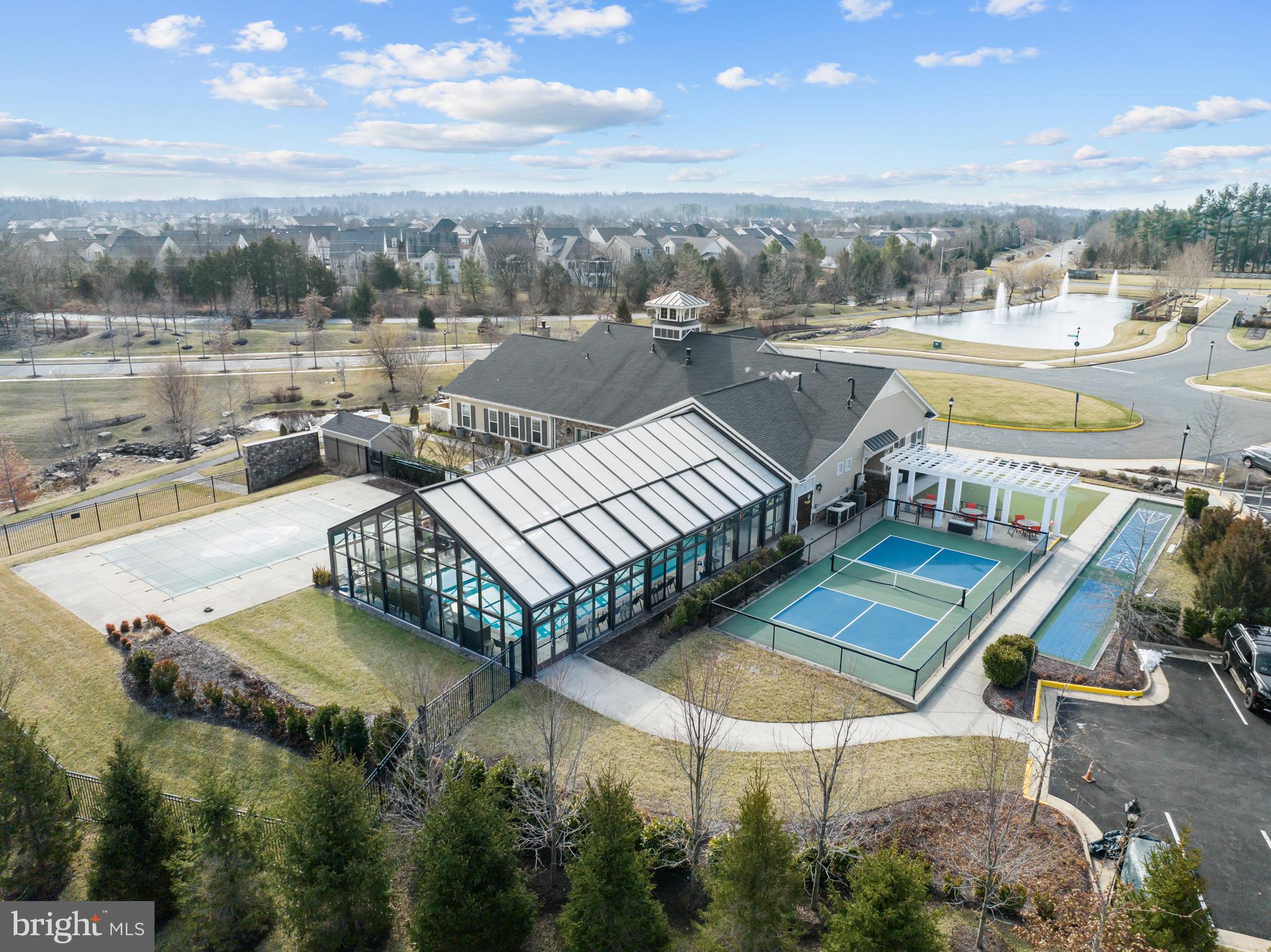 REGENCY AT CREEKSIDE - Residential