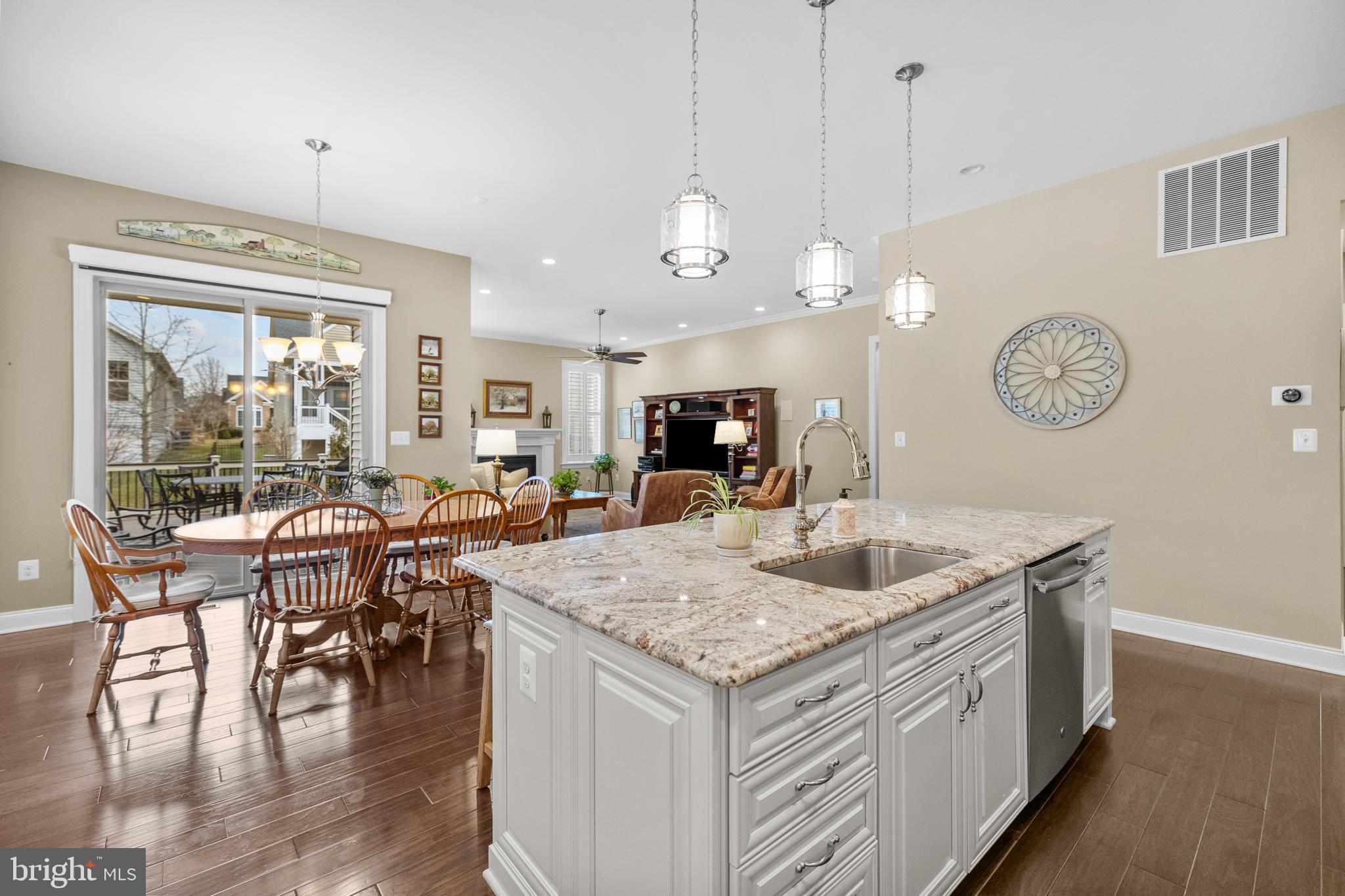 REGENCY AT CREEKSIDE - Residential