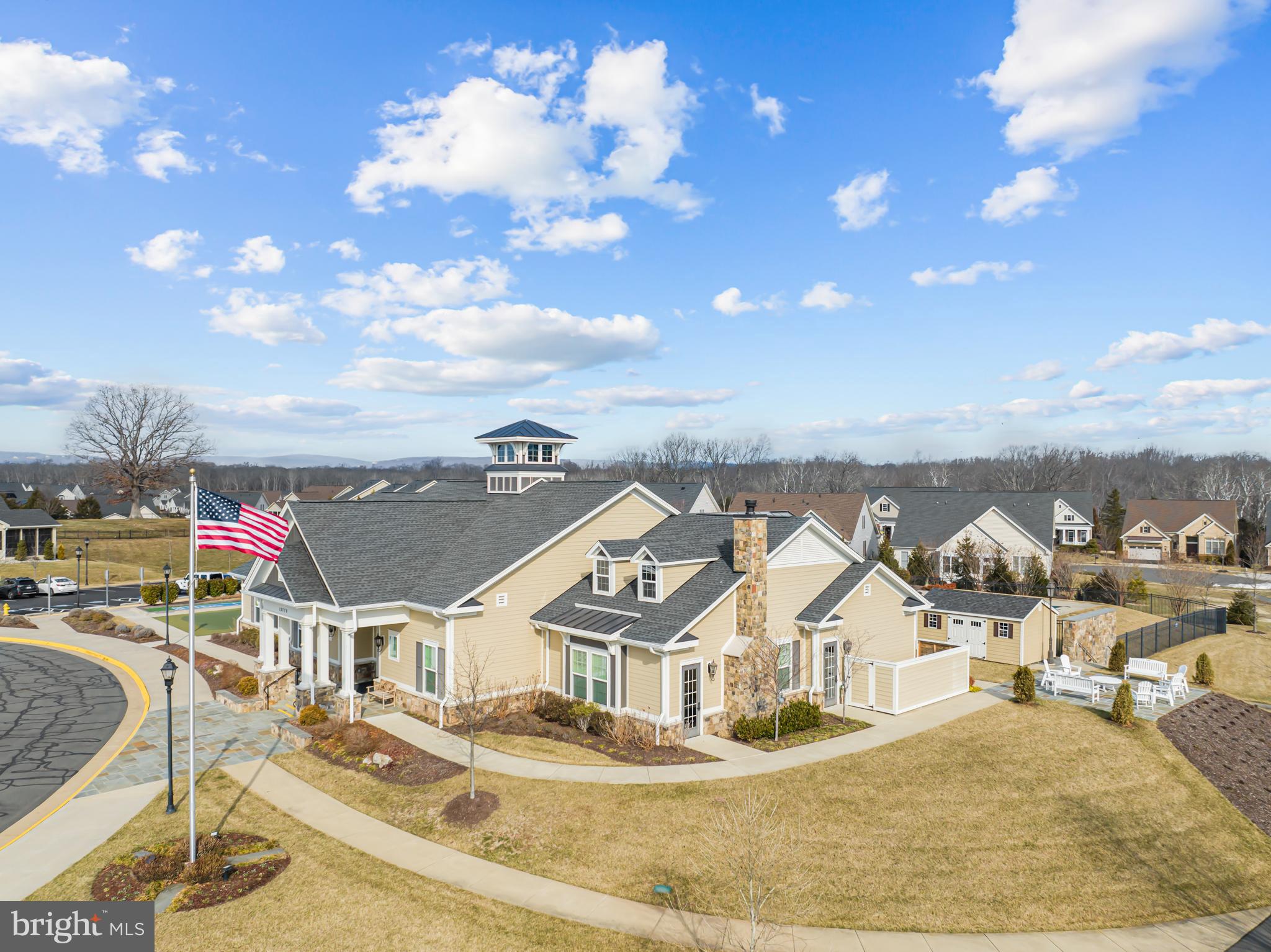 REGENCY AT CREEKSIDE - Residential