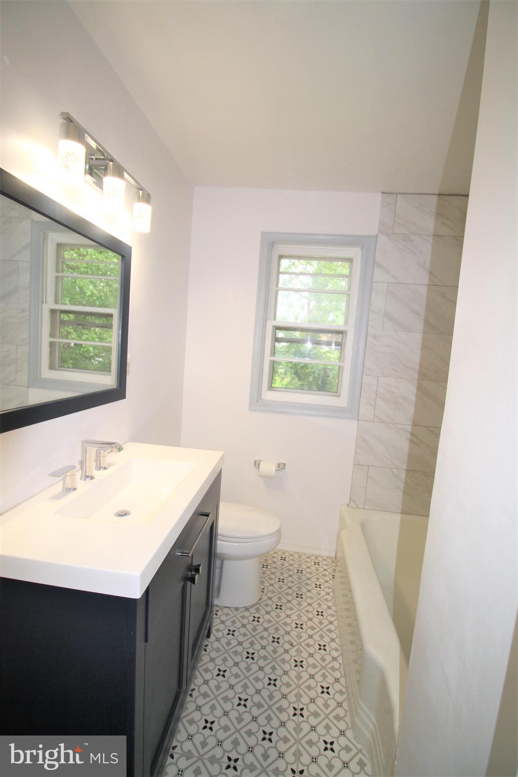 ROLAND TERRACE - Residential