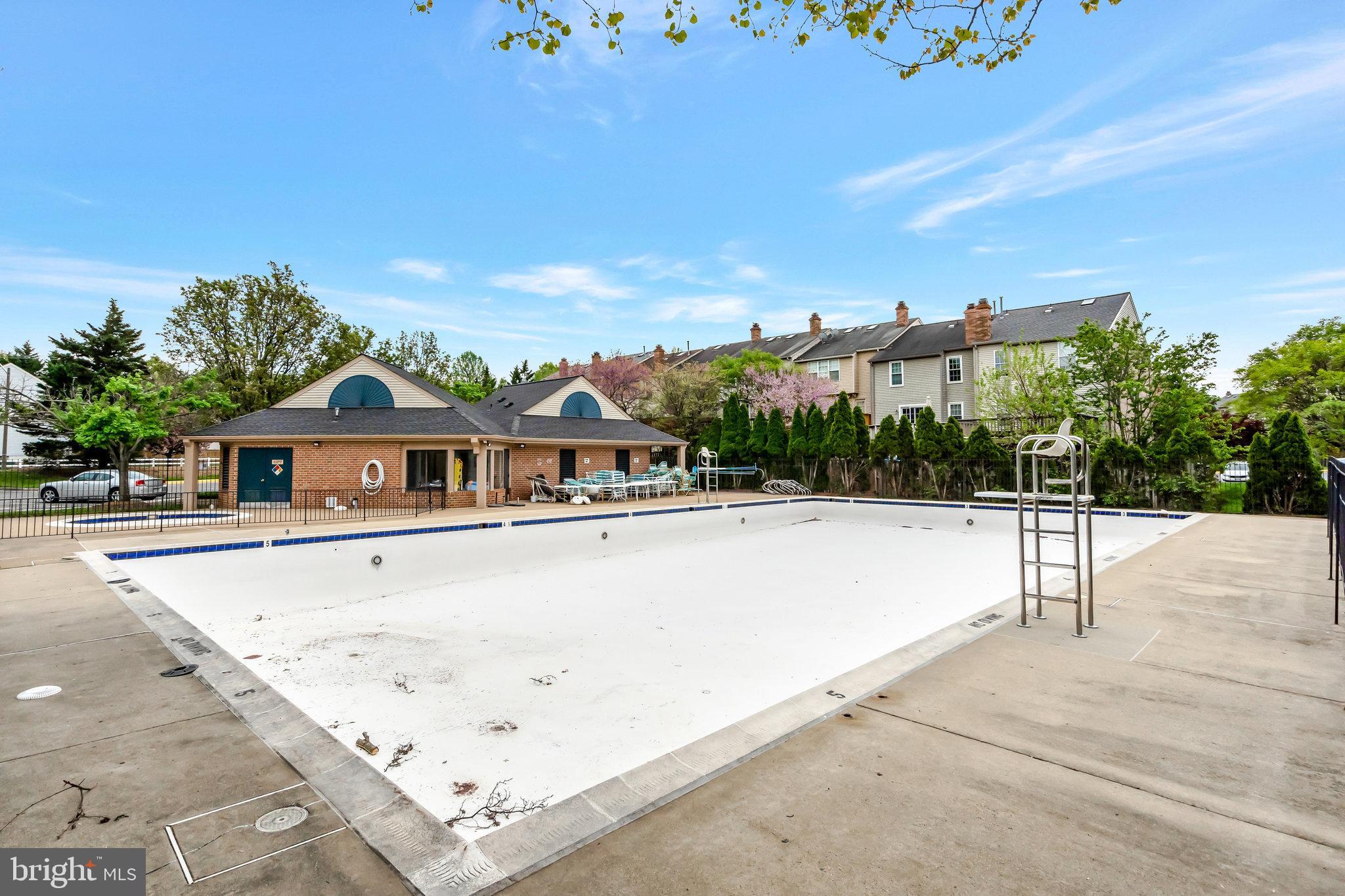 ENGLEWOOD MEWS - Residential