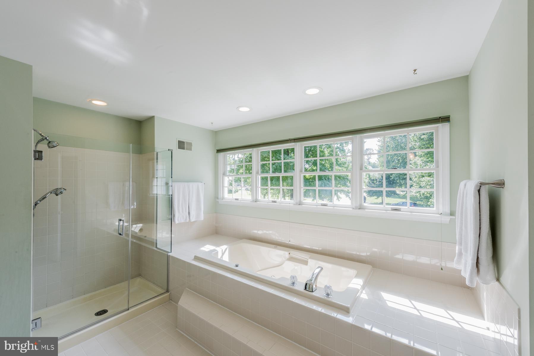 LINWOOD - Residential