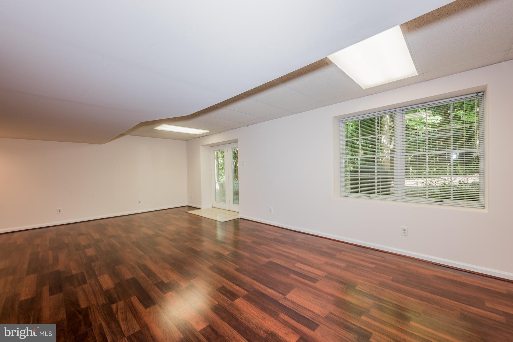 LINWOOD - Residential