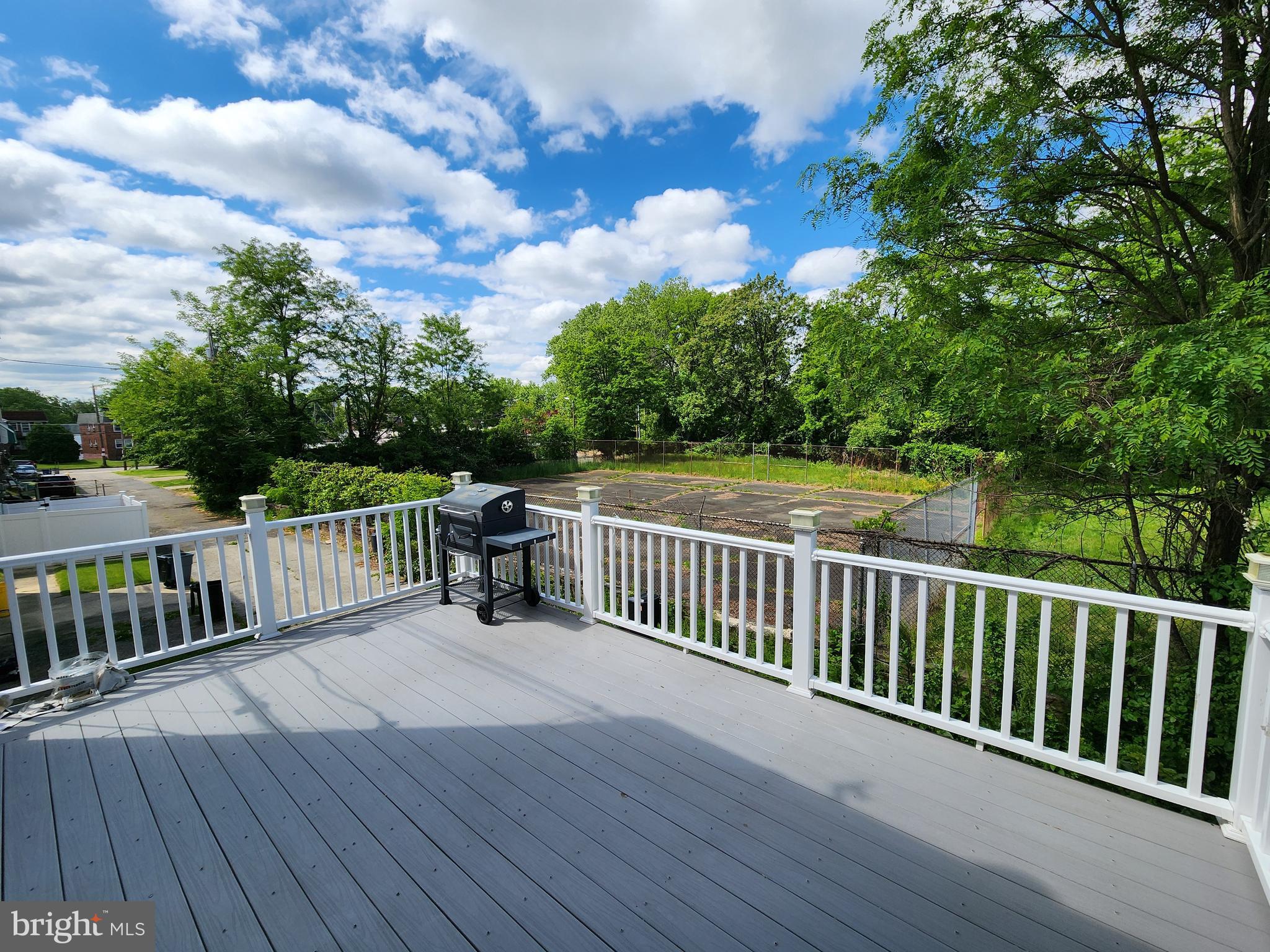YEADON - Residential