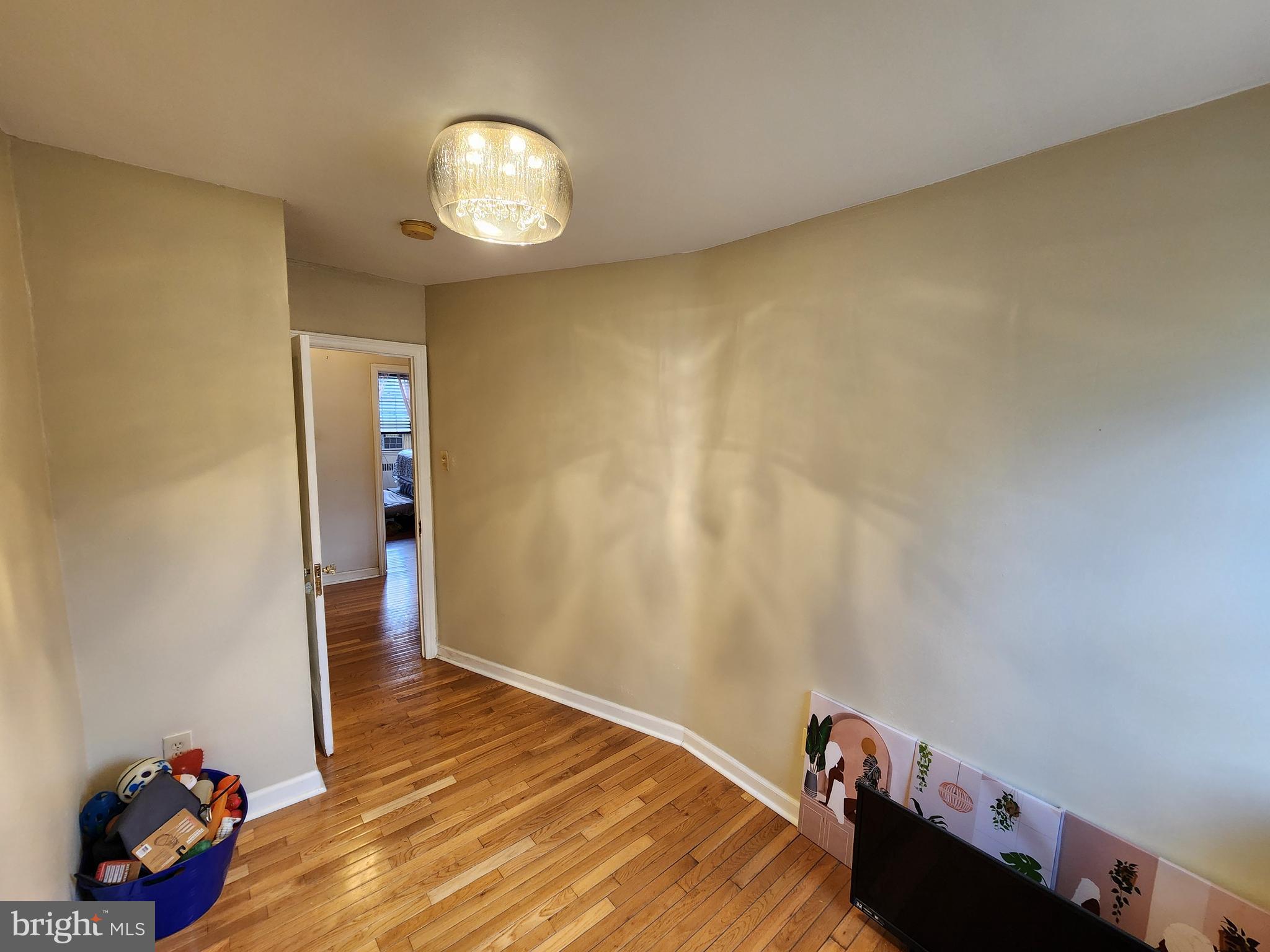 YEADON - Residential