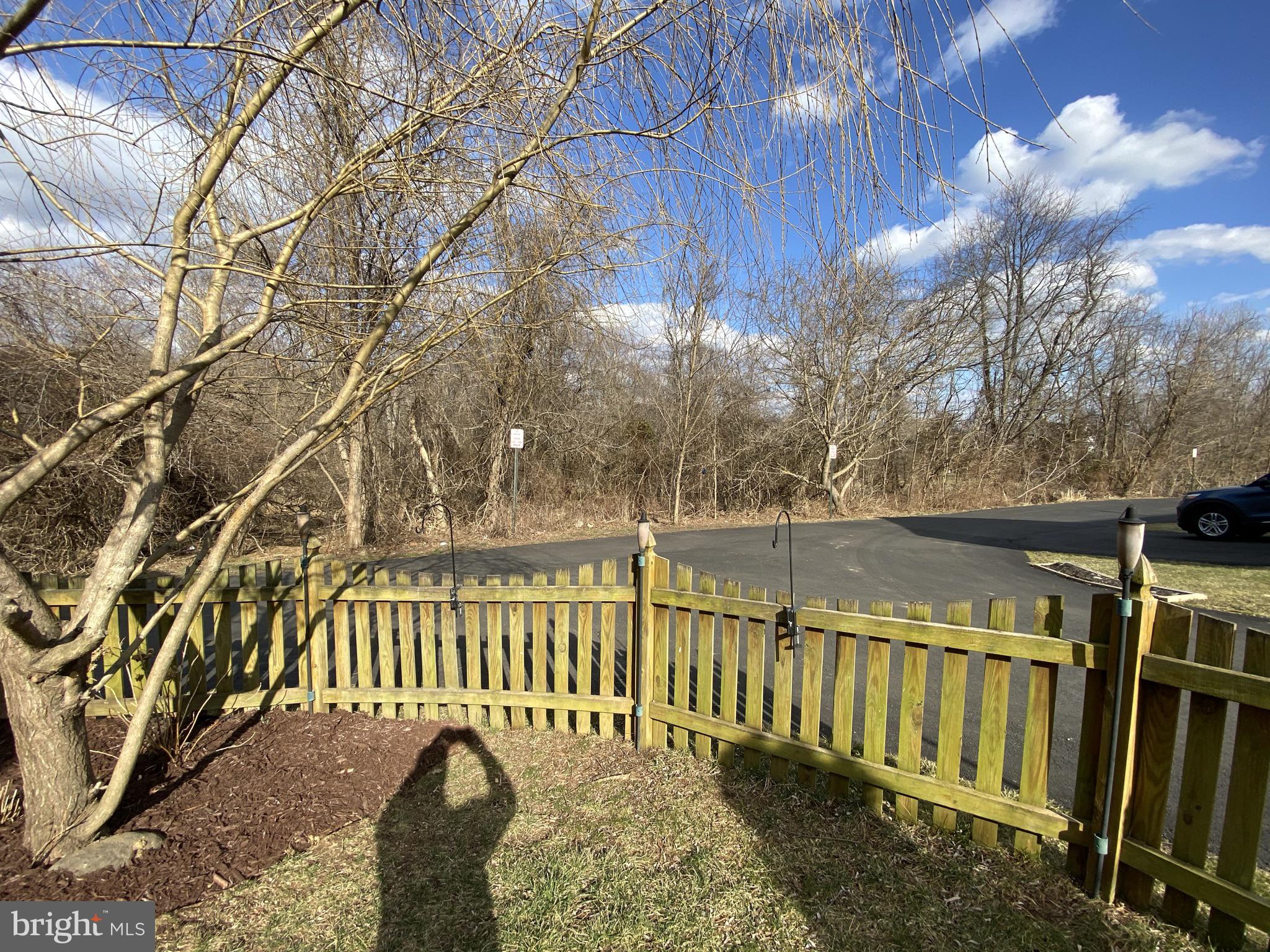 NEW TOWN MEADOWS - Residential