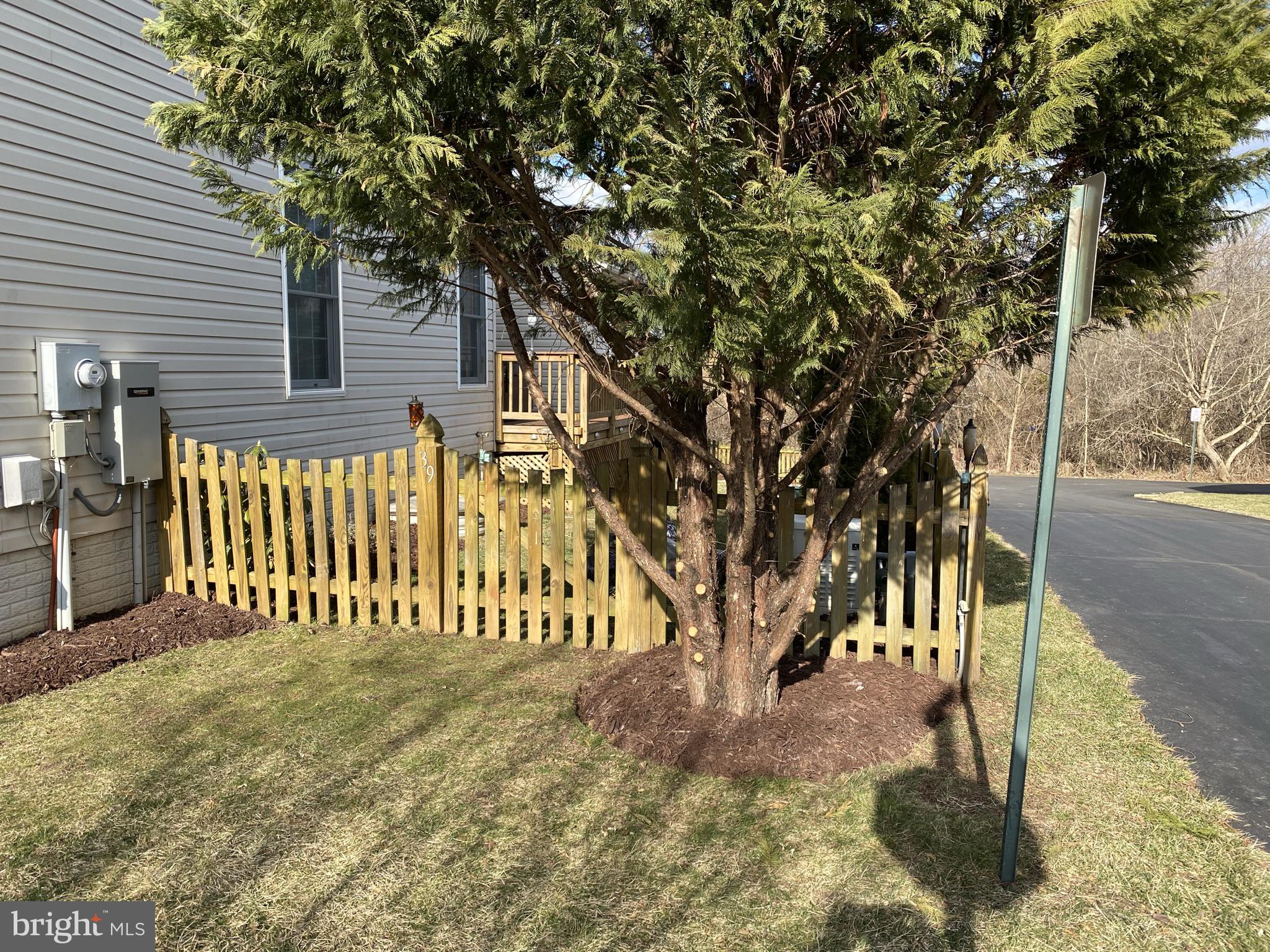 NEW TOWN MEADOWS - Residential