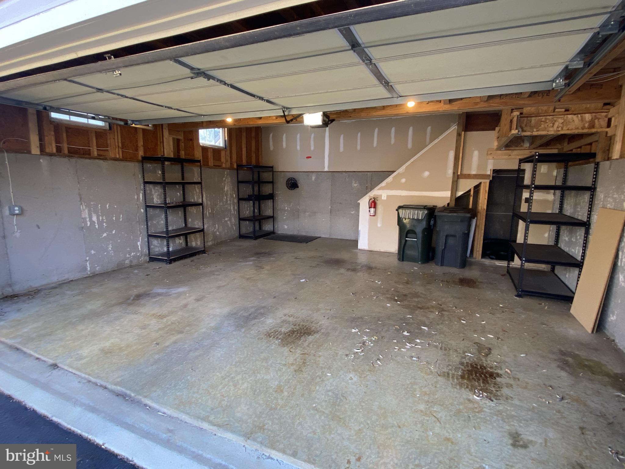 NEW TOWN MEADOWS - Residential