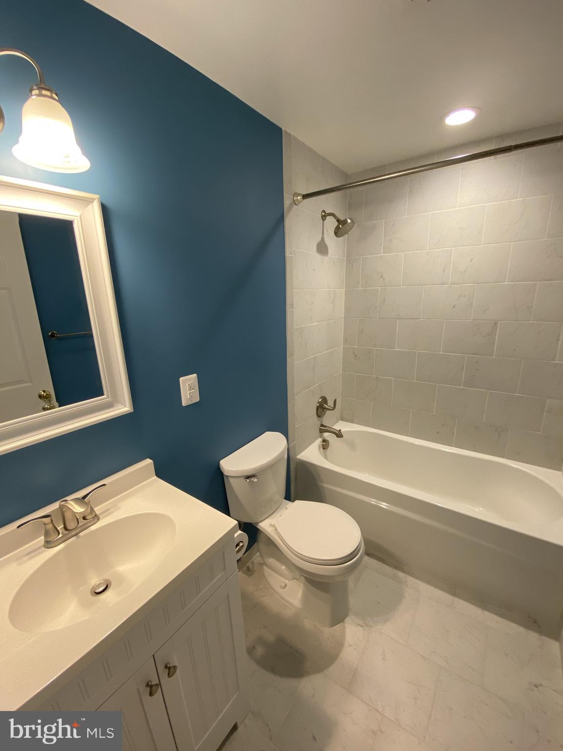 NEW TOWN MEADOWS - Residential