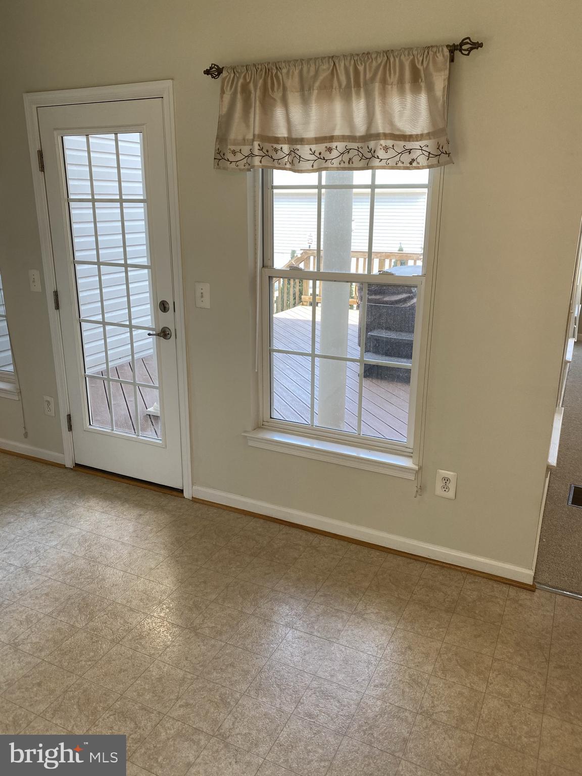 NEW TOWN MEADOWS - Residential