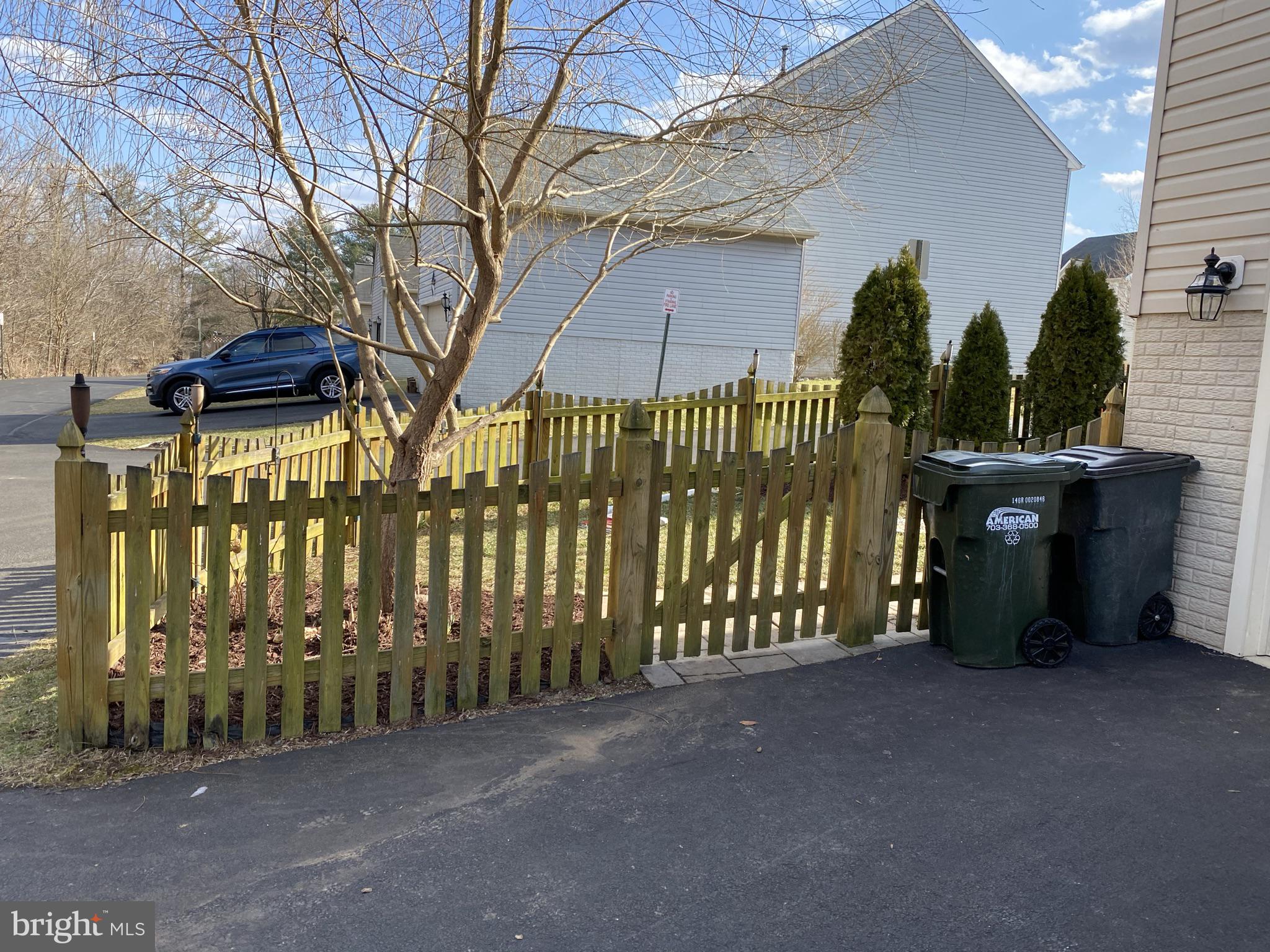 NEW TOWN MEADOWS - Residential