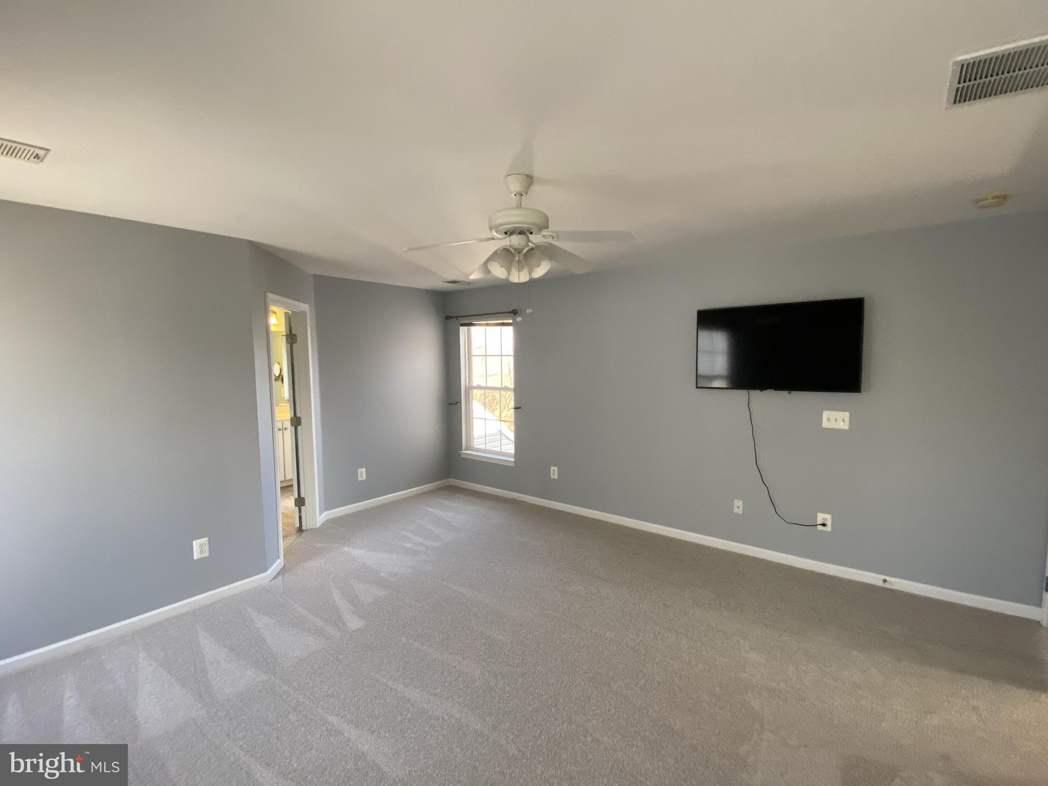 NEW TOWN MEADOWS - Residential