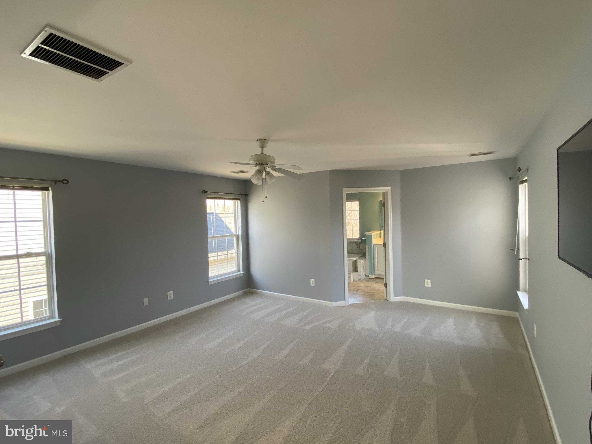 NEW TOWN MEADOWS - Residential